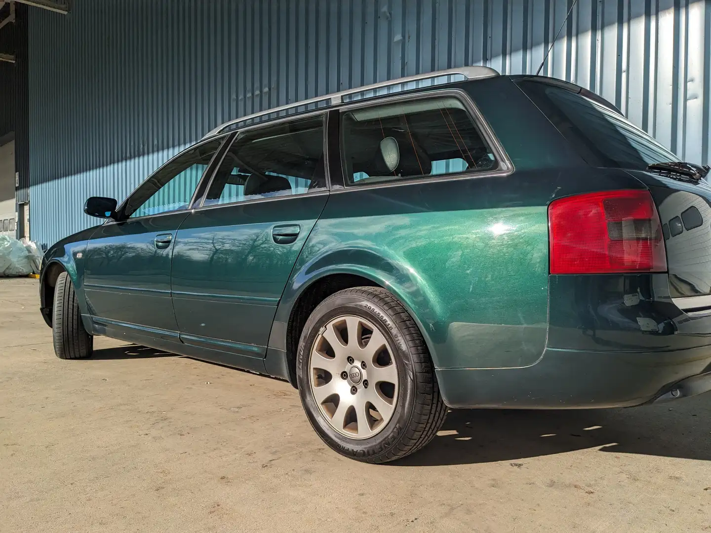Audi A6 A6 Avant 2.5 TDI Verde - 1