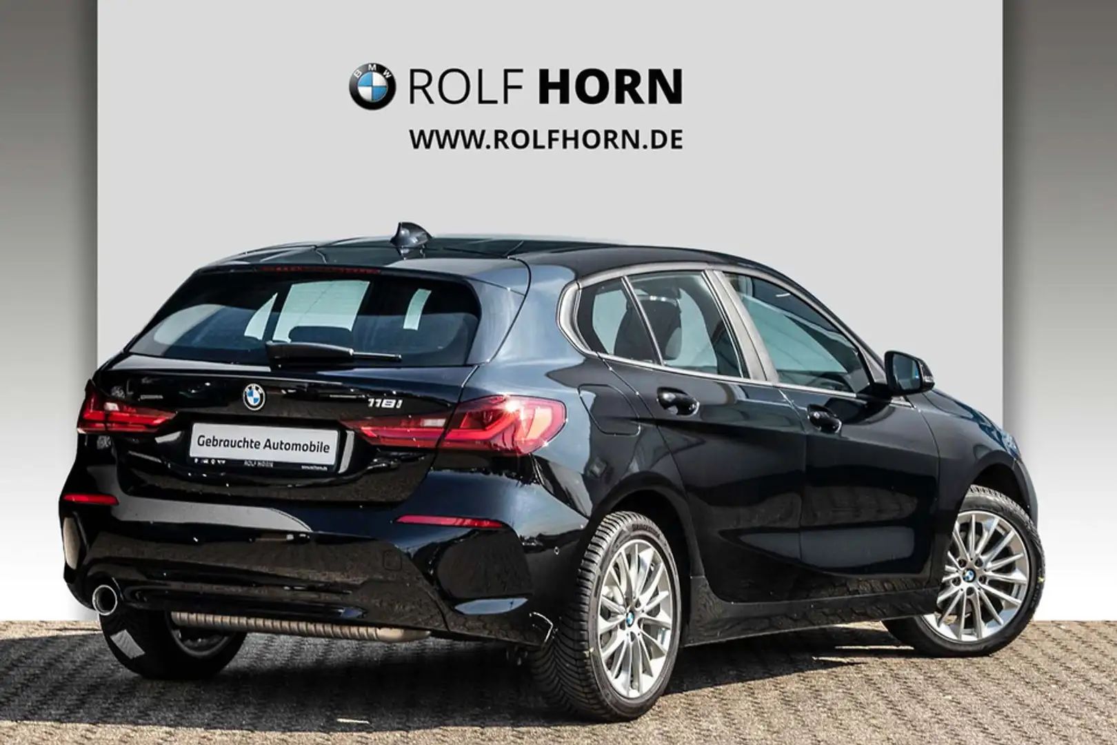 BMW 118 i Advantage PDC Sitzhzg Navi LED Tempomat 17" Zwart - 2