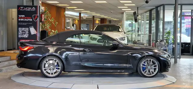BMW M4 view 5
