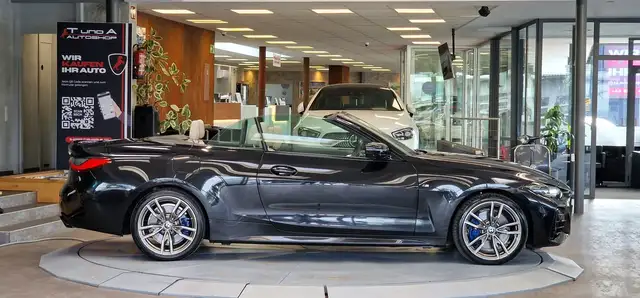 BMW M4 view 7