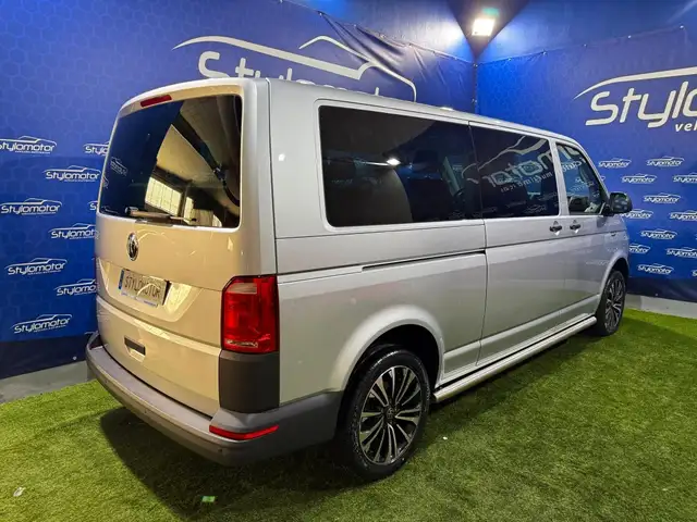 Volkswagen Transporter view 9