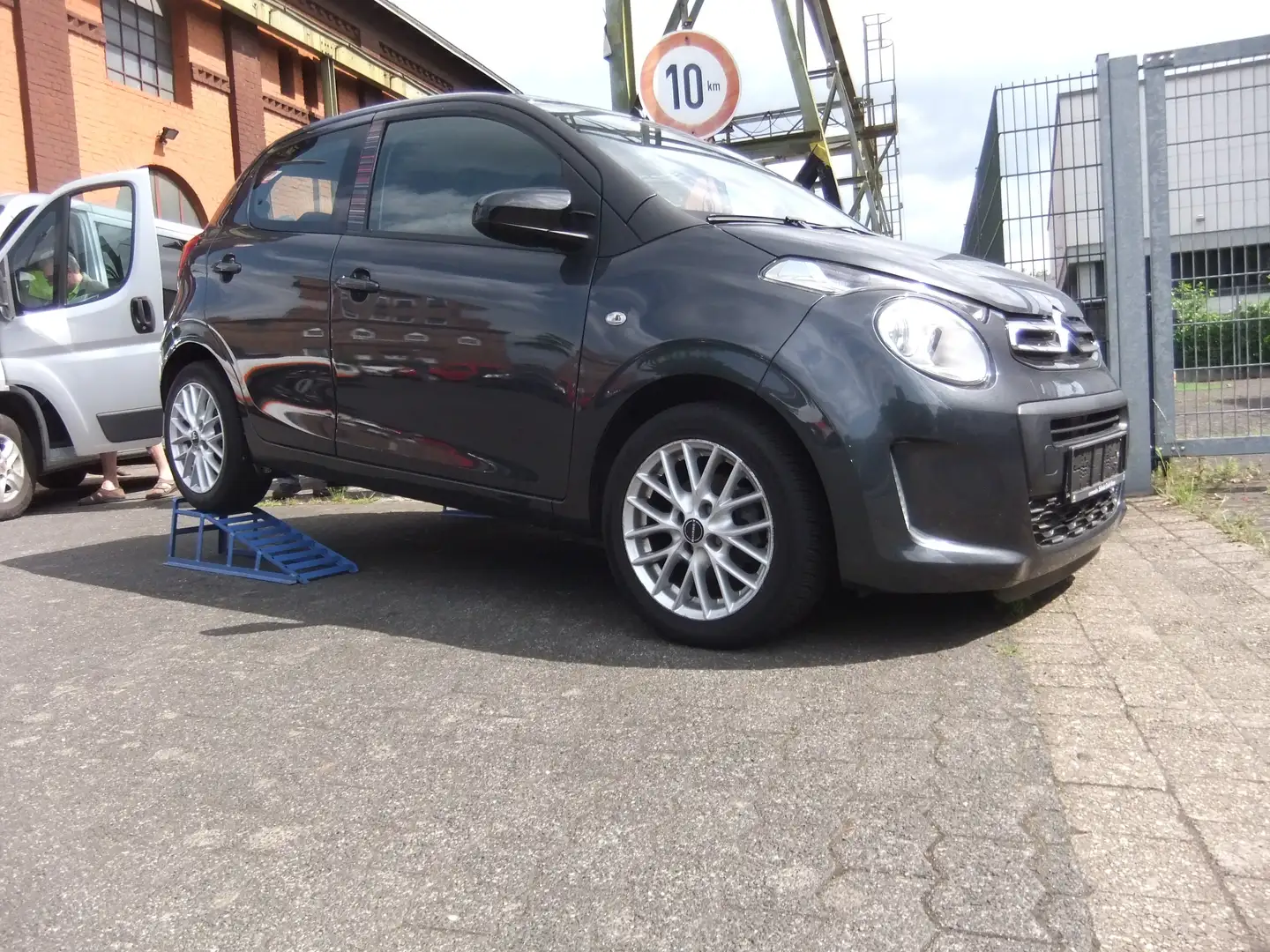 Citroen C1 Feel Edition Airscape Grijs - 1