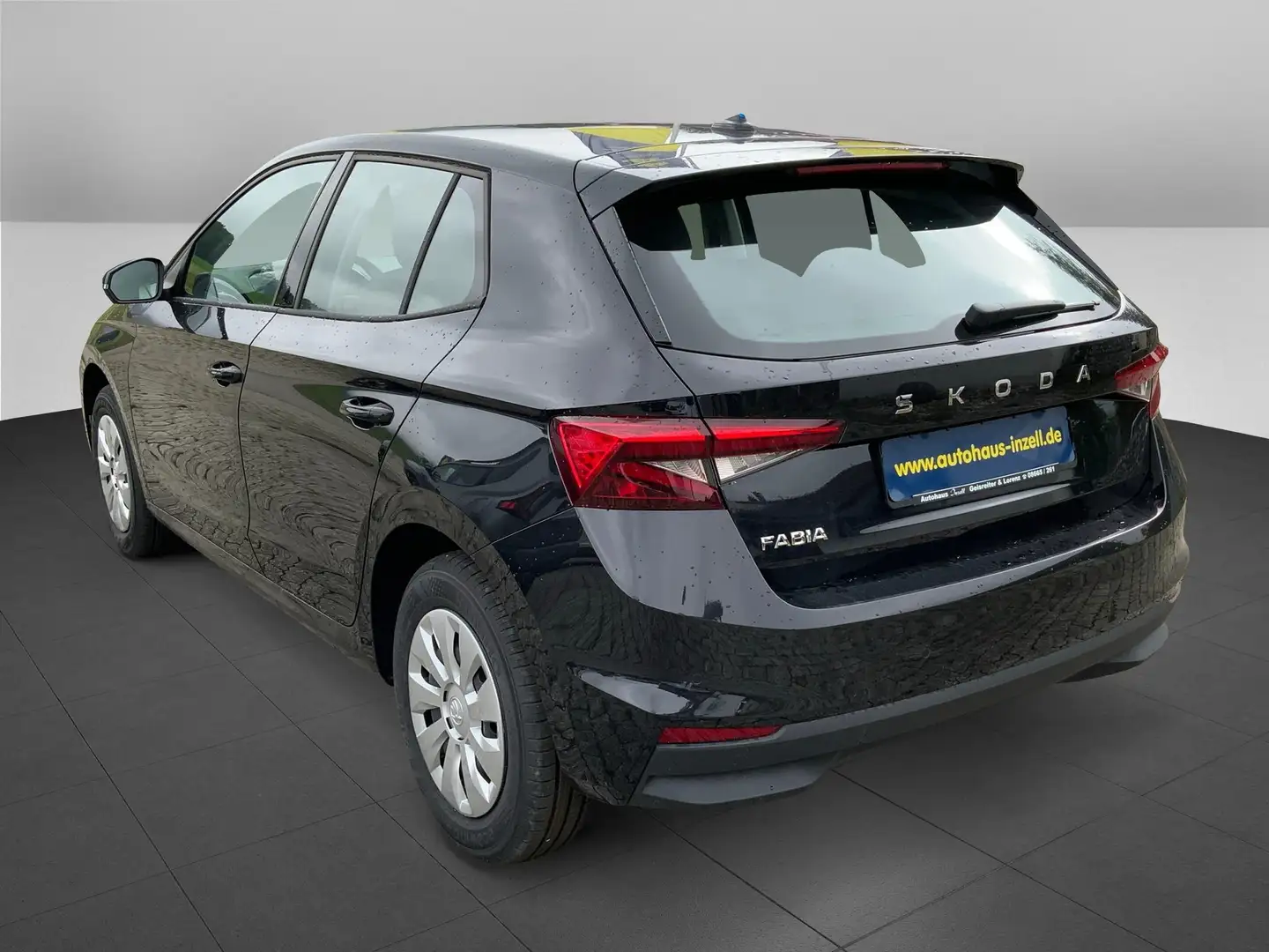 Skoda Fabia Selection, SHZ, APP, PDC, LED Schwarz - 2