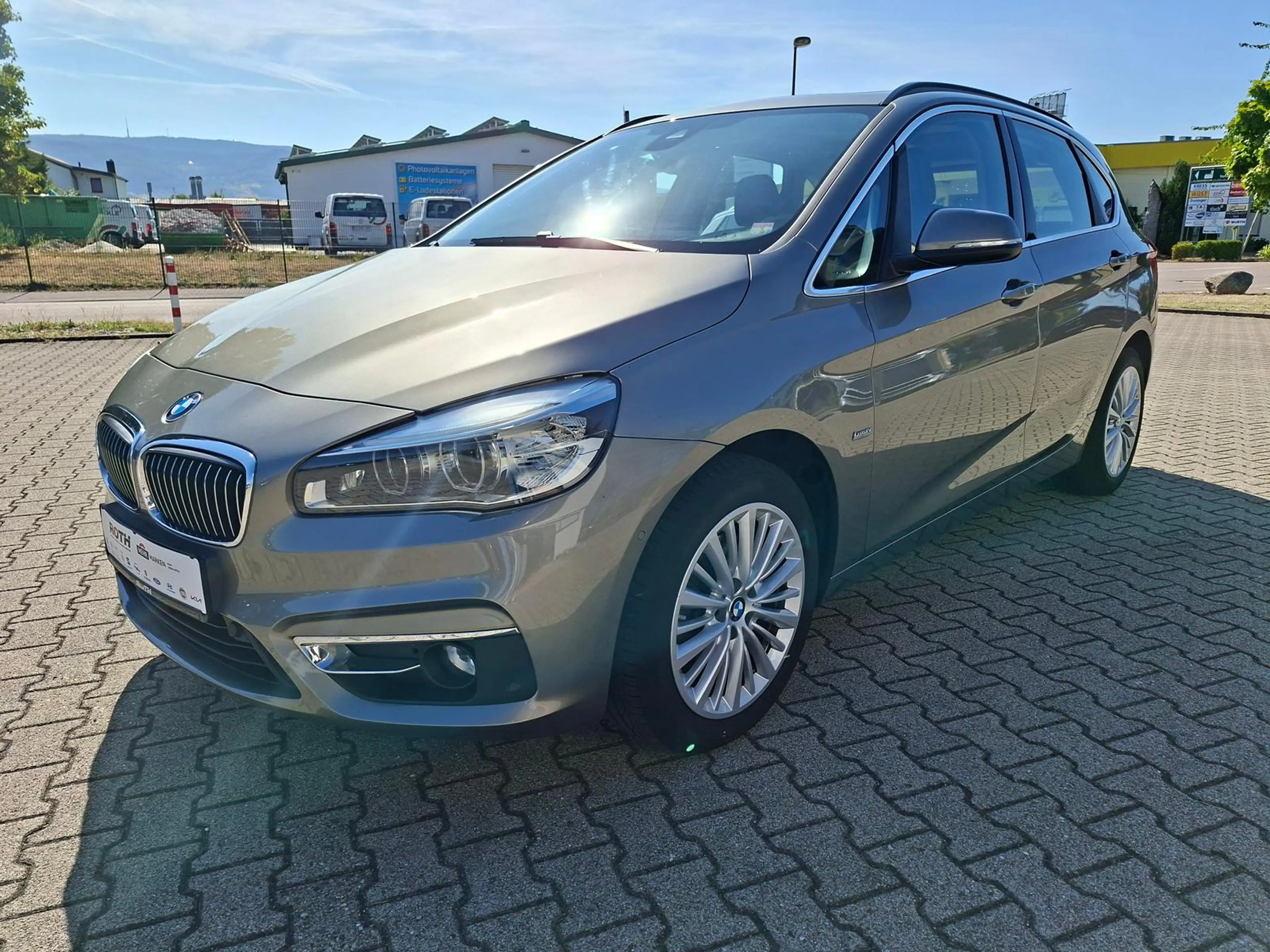BMW 220 d xDrive Luxury Line *Navi*AHK*Pano*LED*PDC* — photo 3