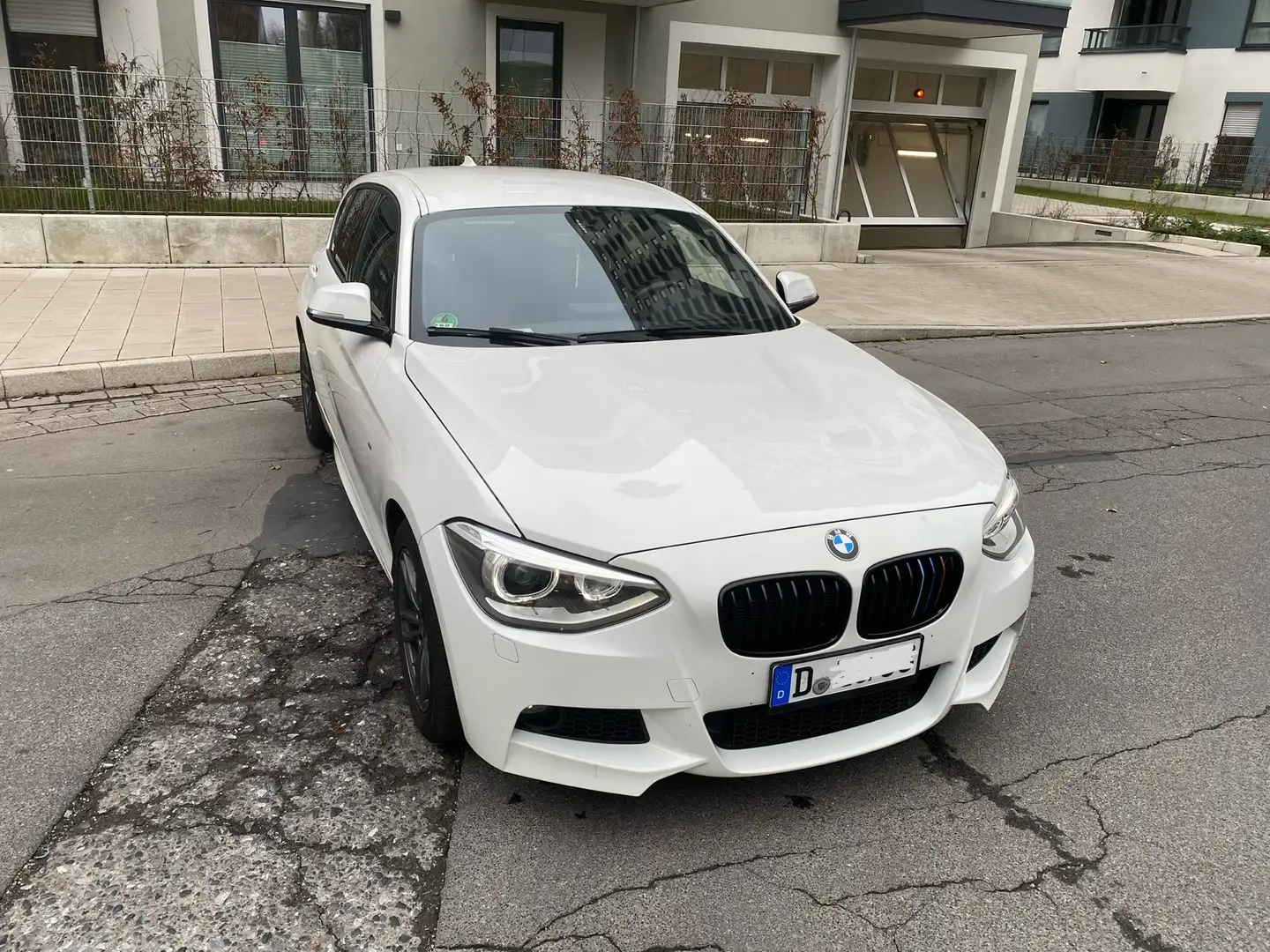 BMW 116 116i M-Paket Alcantara Tüv Neu Weiß - 1