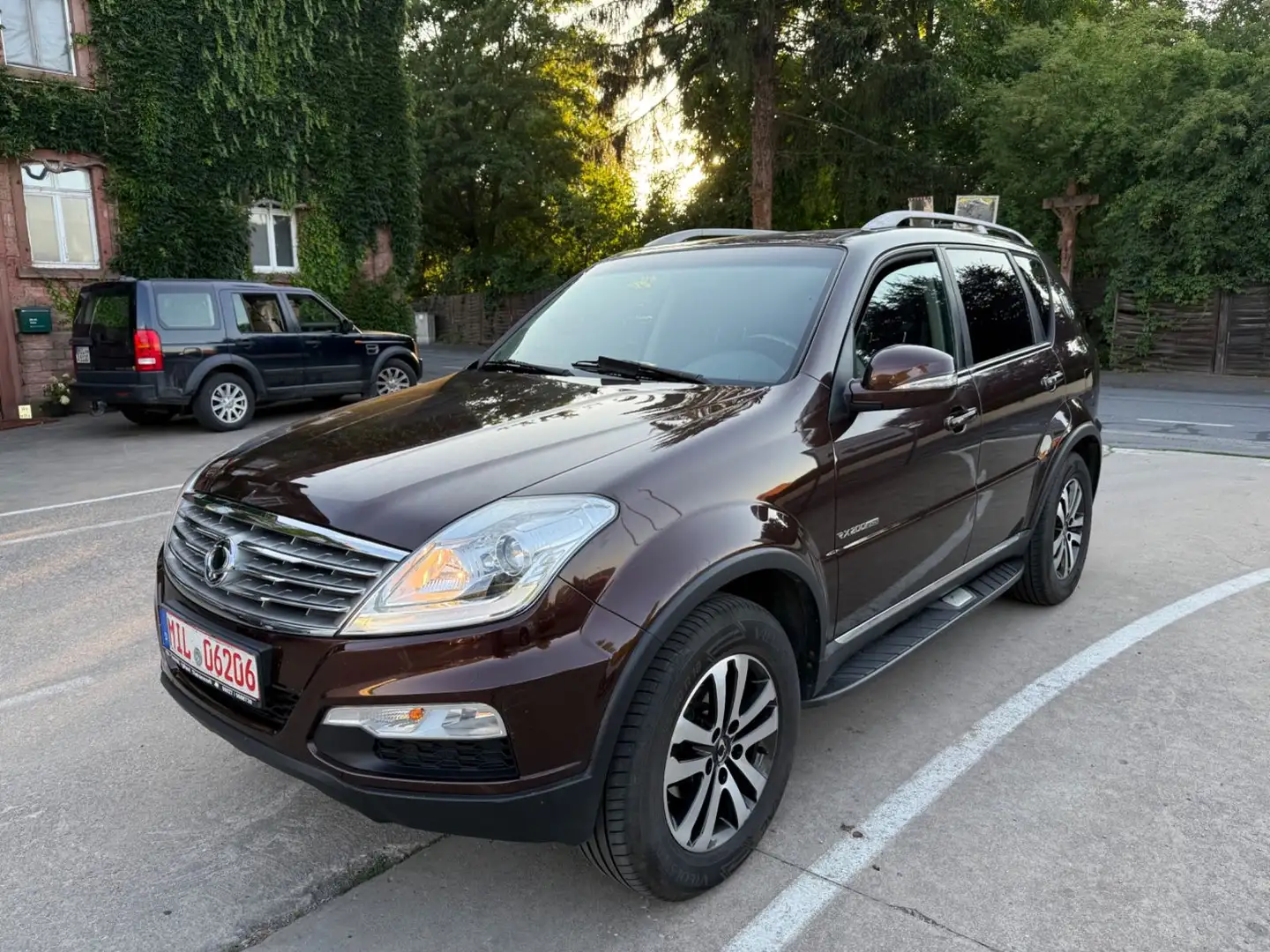 SsangYong Rexton Rexton W Quartz 4WD/Automatik/AHK 2.6T/7Sitzer Marrone - 1
