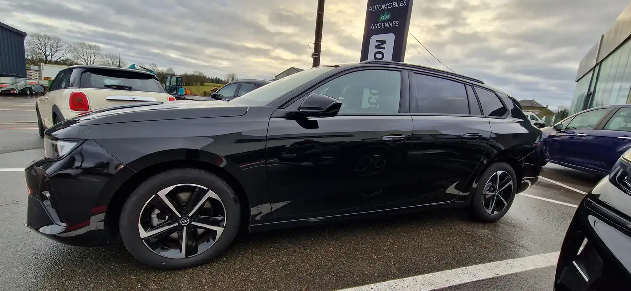 Opel Astra Astra Sports Tourer 1.2 Turbo Edition S/S 4