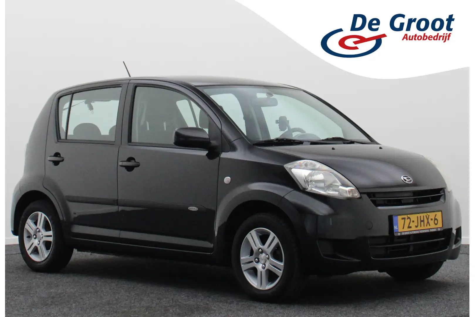 Daihatsu Sirion 2 1.3-16V Prestige Airco, PDC, Elektr. Pakket, Iso Zwart - 1