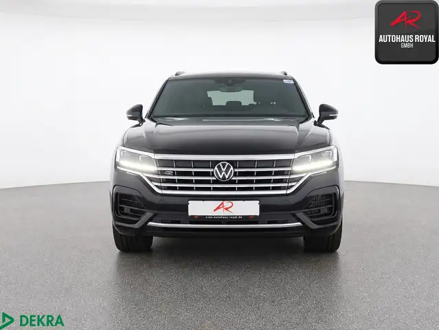Volkswagen Touareg view 7