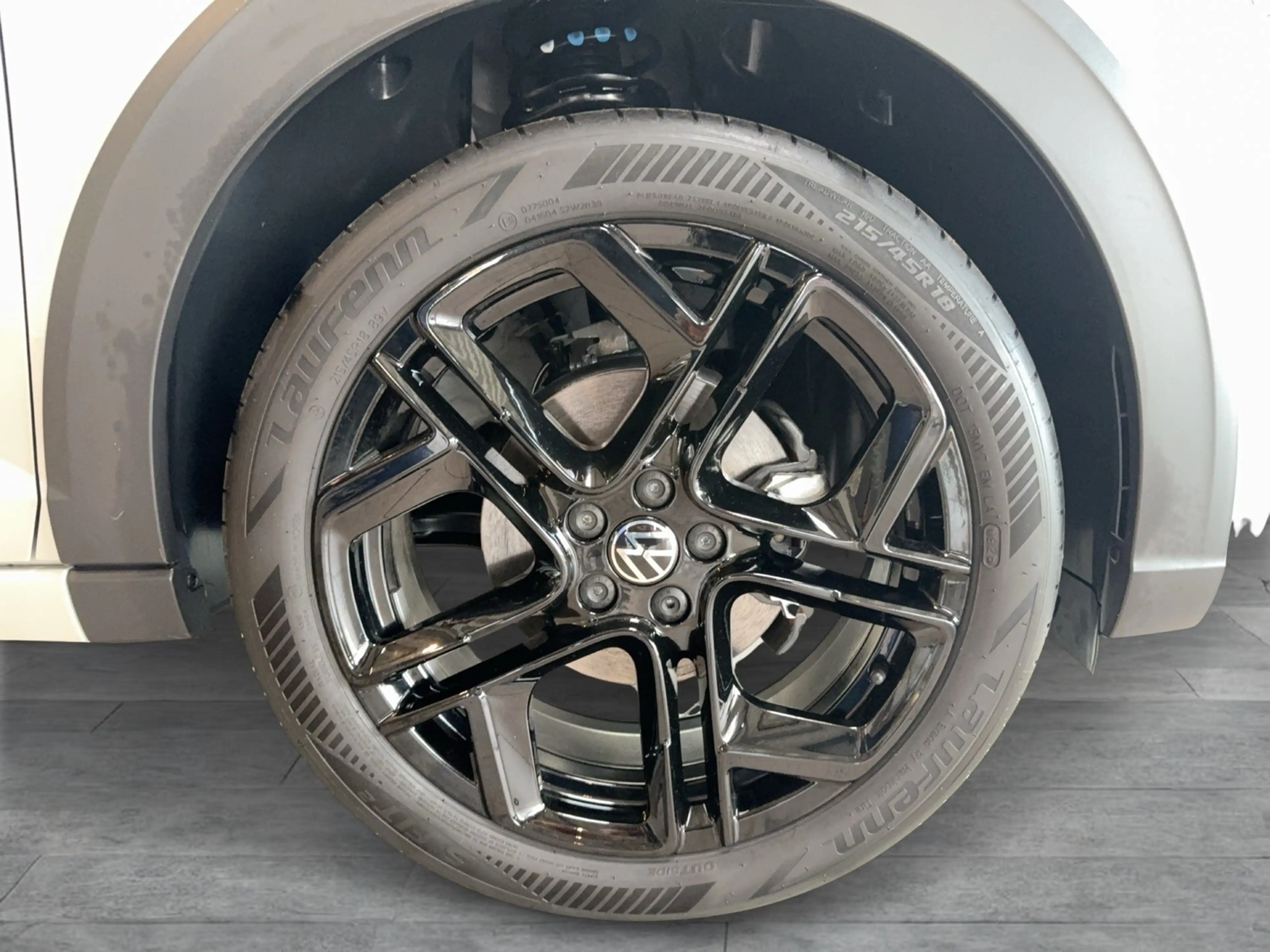 Volkswagen Taigo R-Line DSG IQ-LED NAVI RearView — photo 7