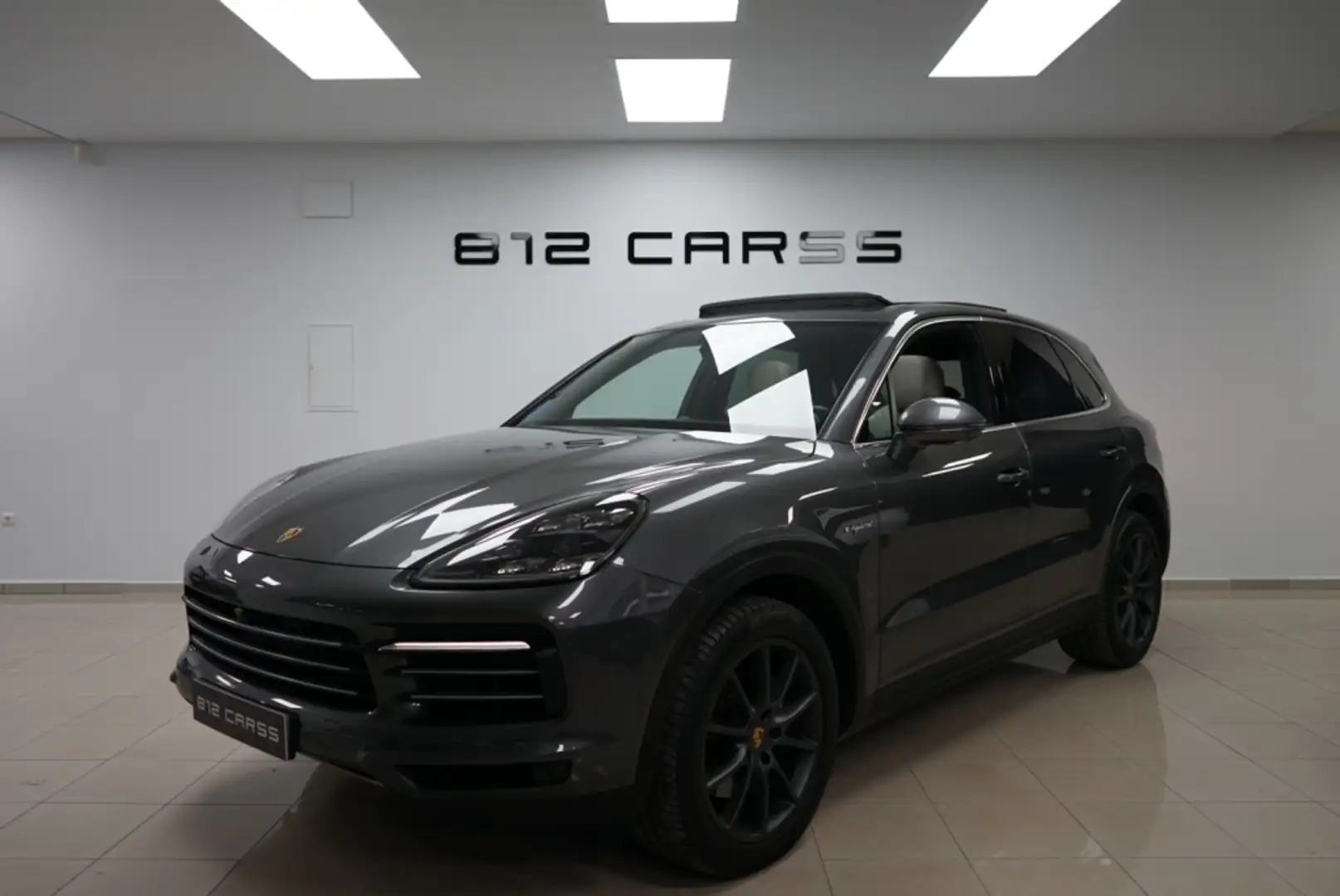 Porsche Cayenne E-Hybrid Aut. Gris - 1