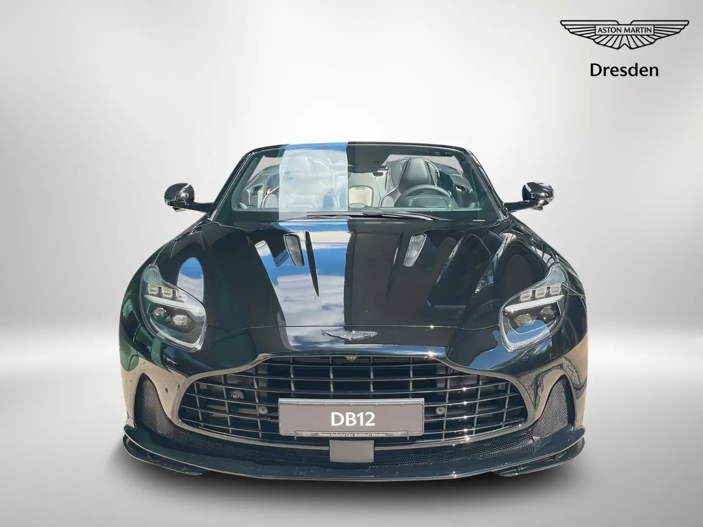 Aston Martin DB12 4.0 V8 Volante Schwarz - 2