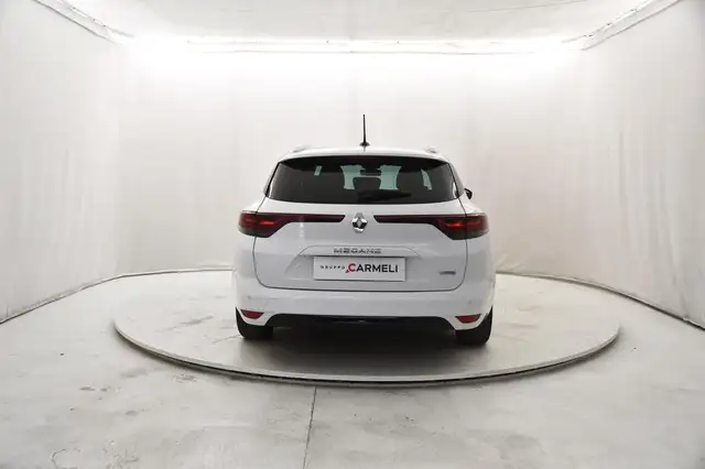 Renault Megane view 4