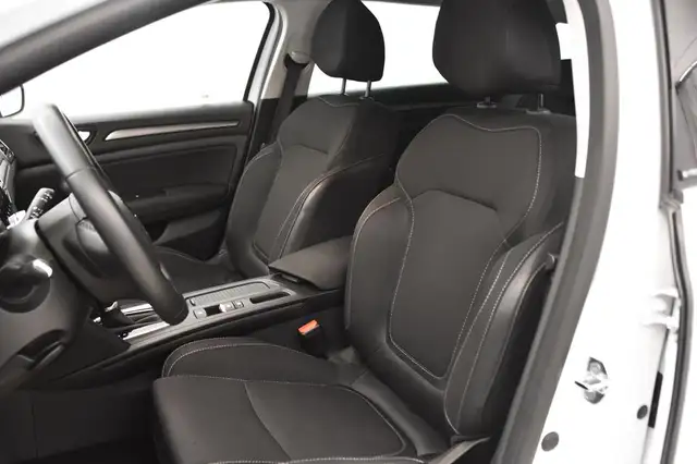 Renault Megane view 12