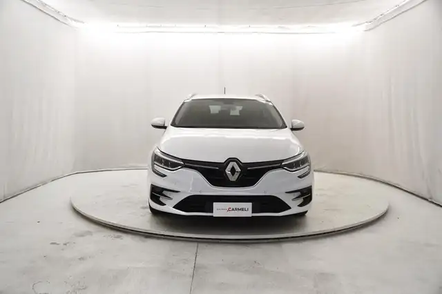 Renault Megane view 5
