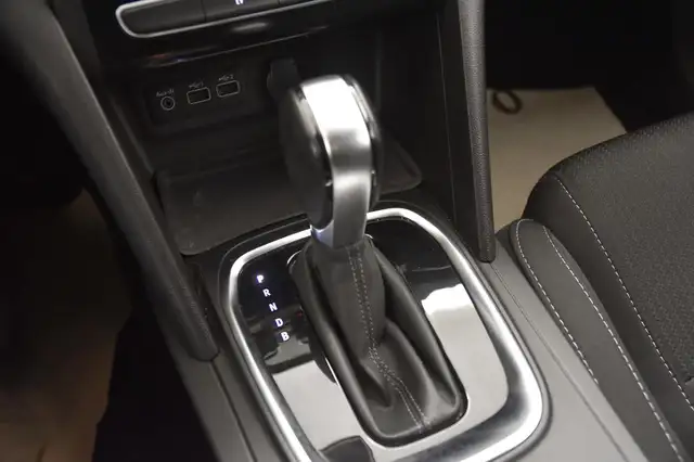 Renault Megane view 11