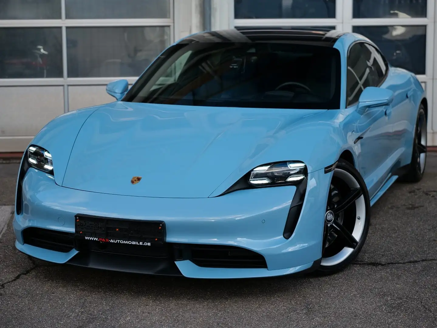 Porsche Taycan Turbo BEIFAHRER+HUD+18-W+PANO+SITZKLIM Blauw - 1