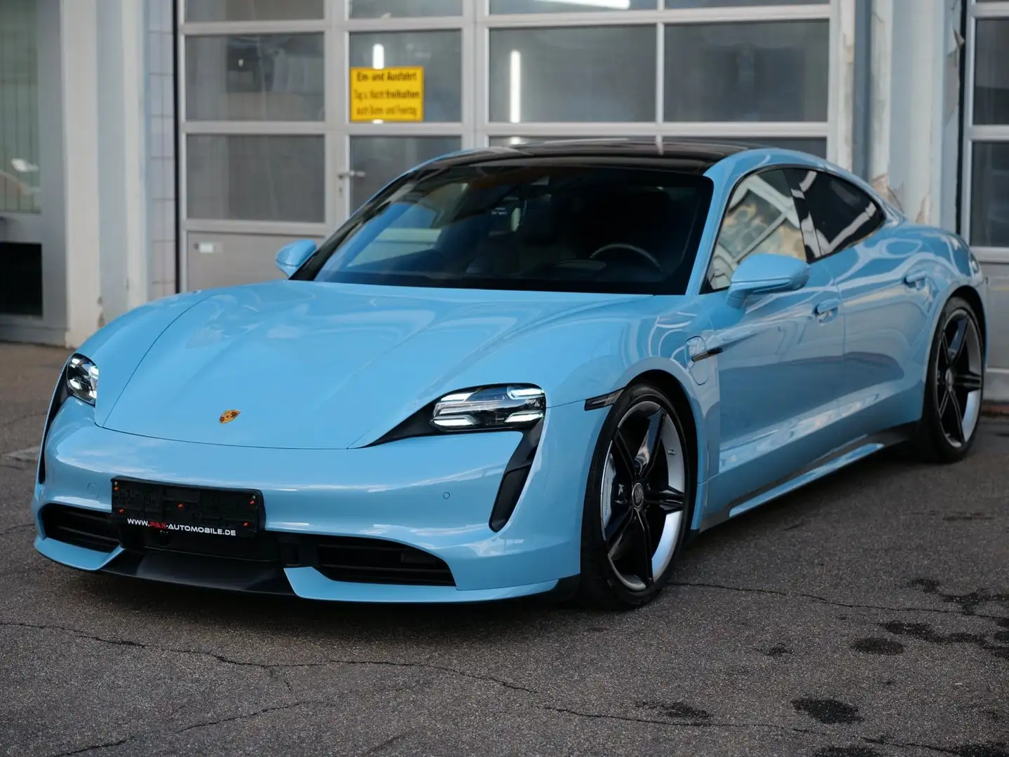 Porsche Taycan Turbo BEIFAHRER+HUD+18-W+PANO+SITZKLIM Blauw - 2
