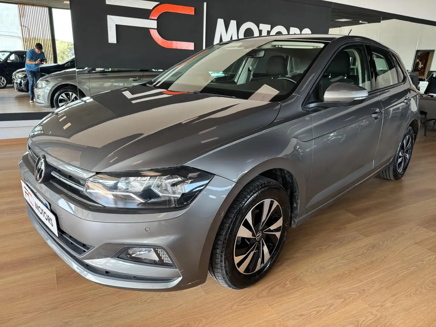 Volkswagen Polo Polo 1.0 tsi dsg Edition Plus Grau - 2