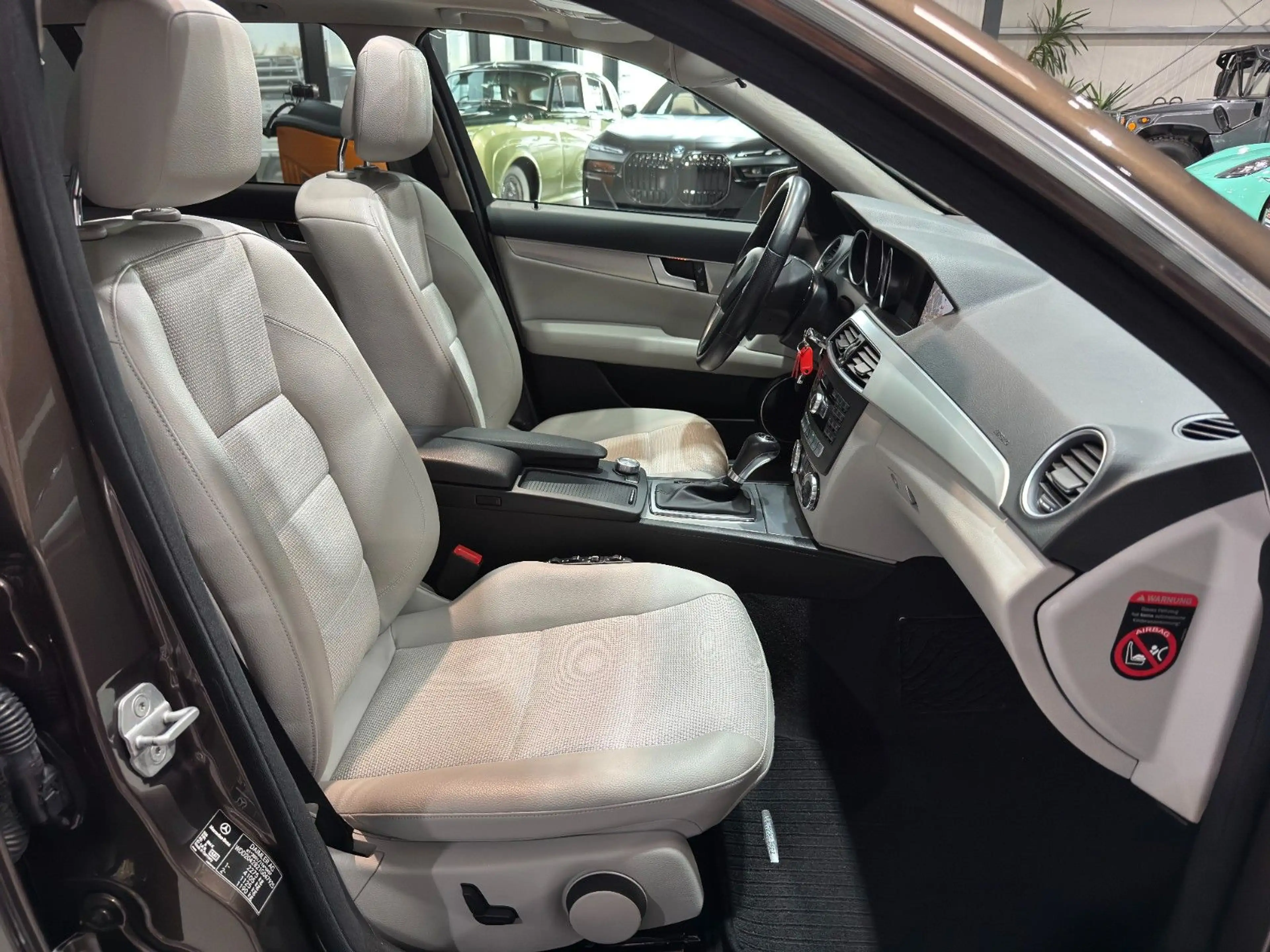 Mercedes-Benz C 250 /T-Modell/CDI/4Matic/PANO/LED/SHZ/NAVI/TEIL — photo 15