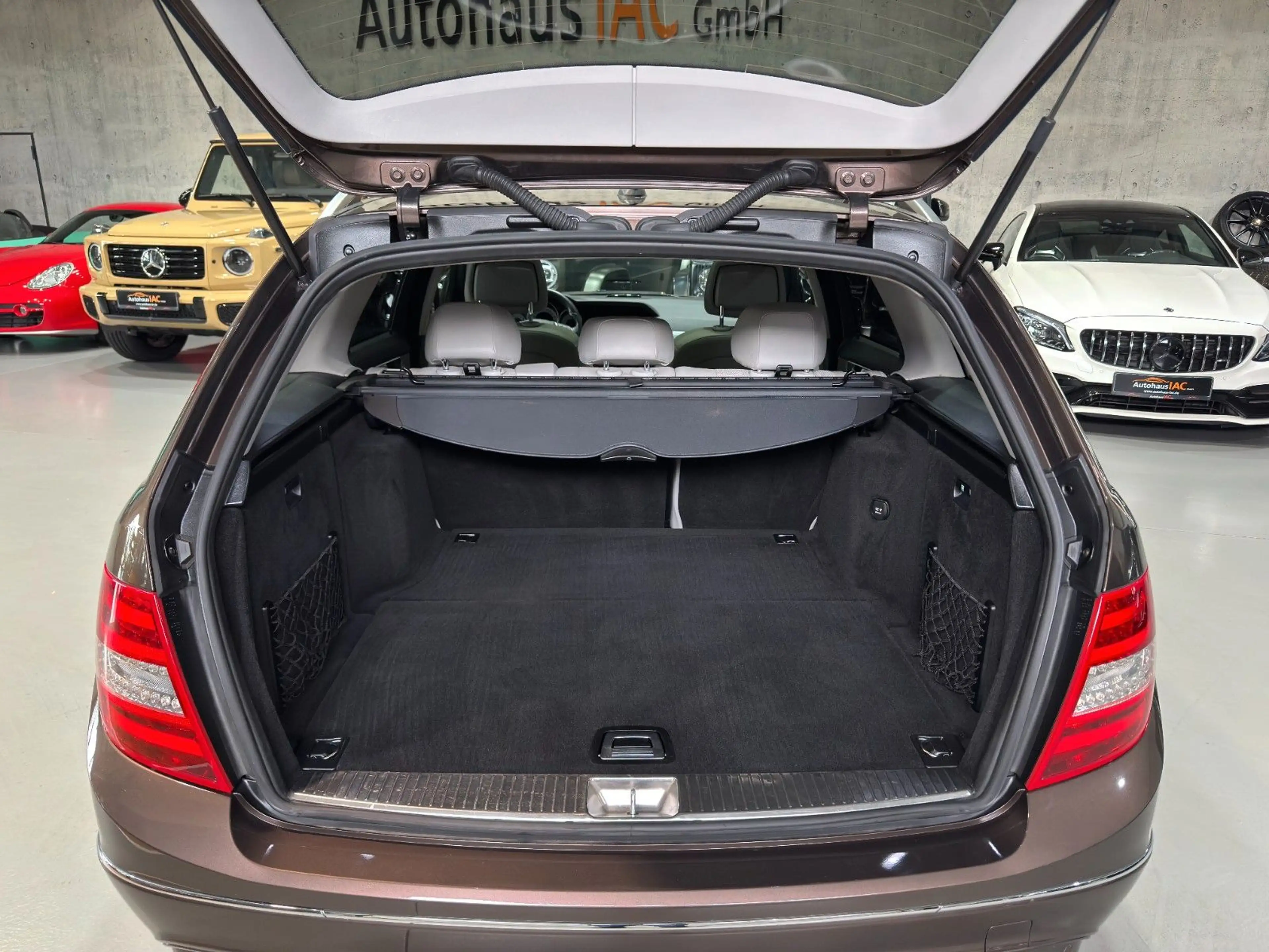 Mercedes-Benz C 250 /T-Modell/CDI/4Matic/PANO/LED/SHZ/NAVI/TEIL — photo 5