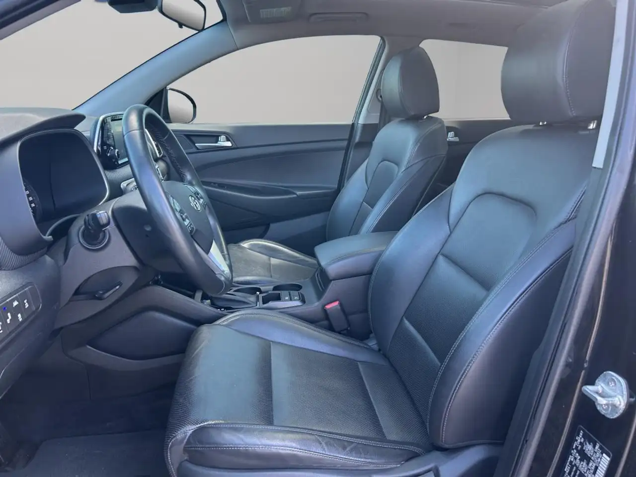 Hyundai TUCSON снимка Hyundai TUCSON