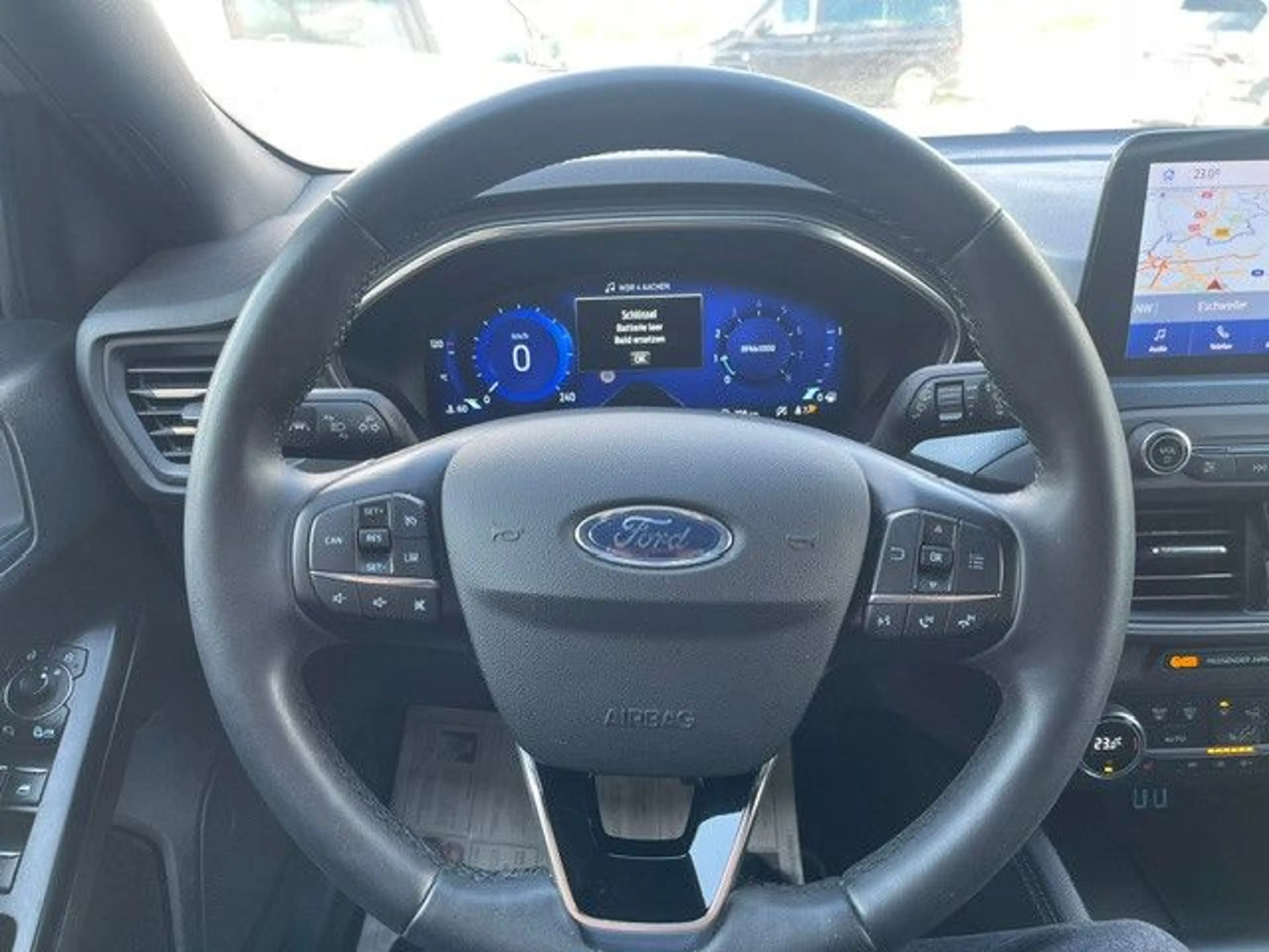 Ford Focus 1,0 92kW Active X Tur. Autom. *HUD*RFK*B&O — photo 6