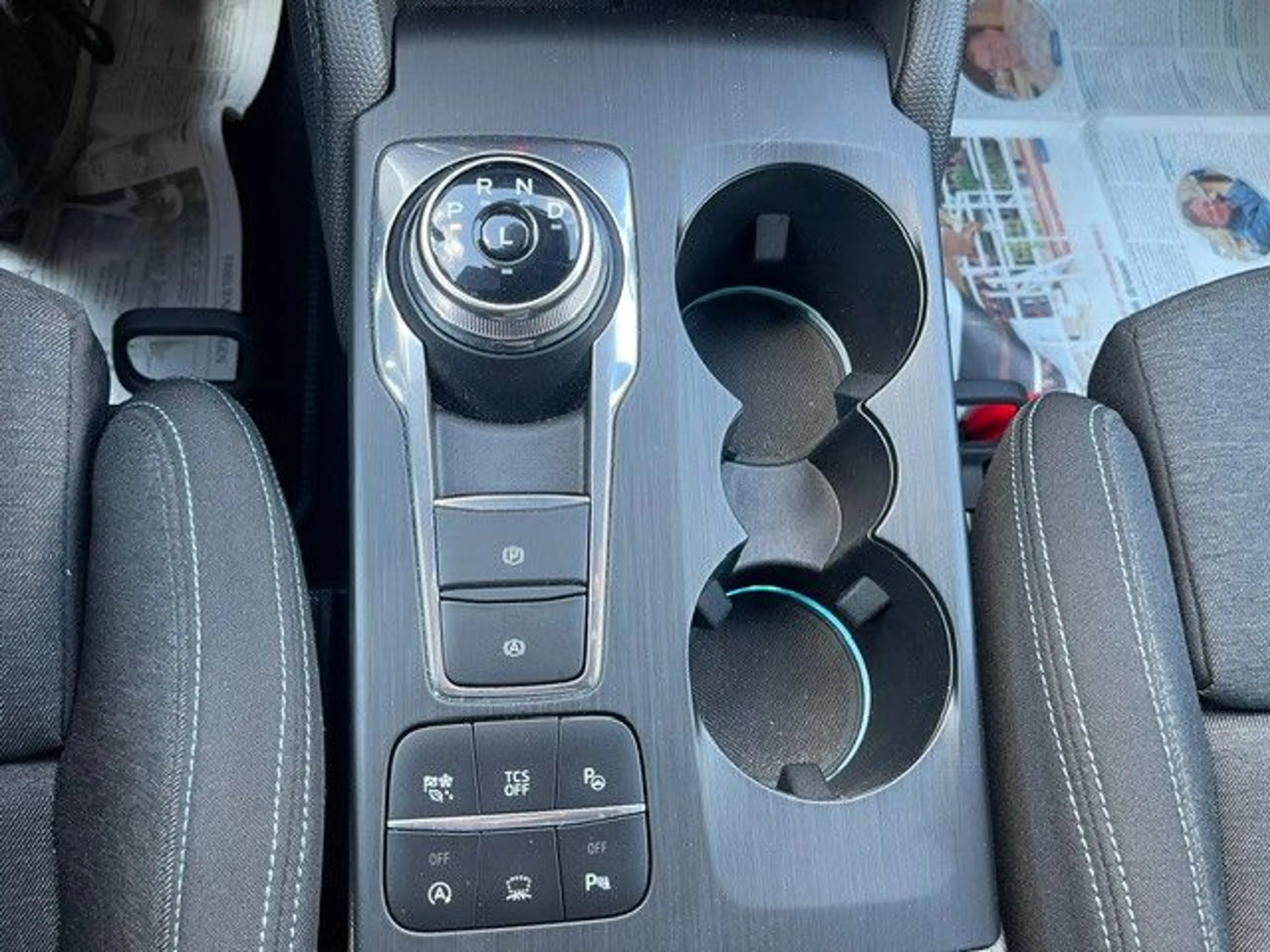 Ford Focus 1,0 92kW Active X Tur. Autom. *HUD*RFK*B&O — photo 14