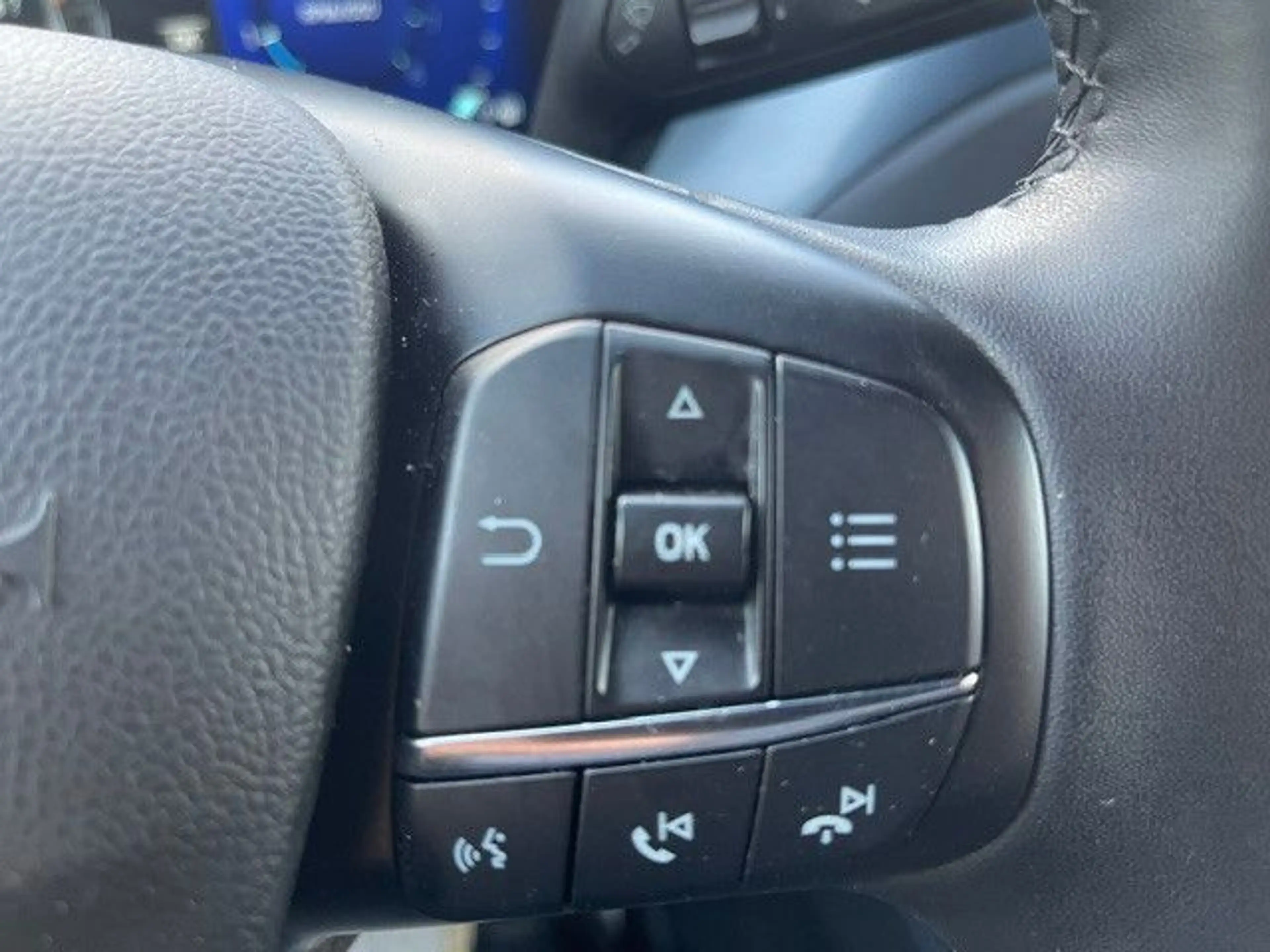 Ford Focus 1,0 92kW Active X Tur. Autom. *HUD*RFK*B&O — photo 11