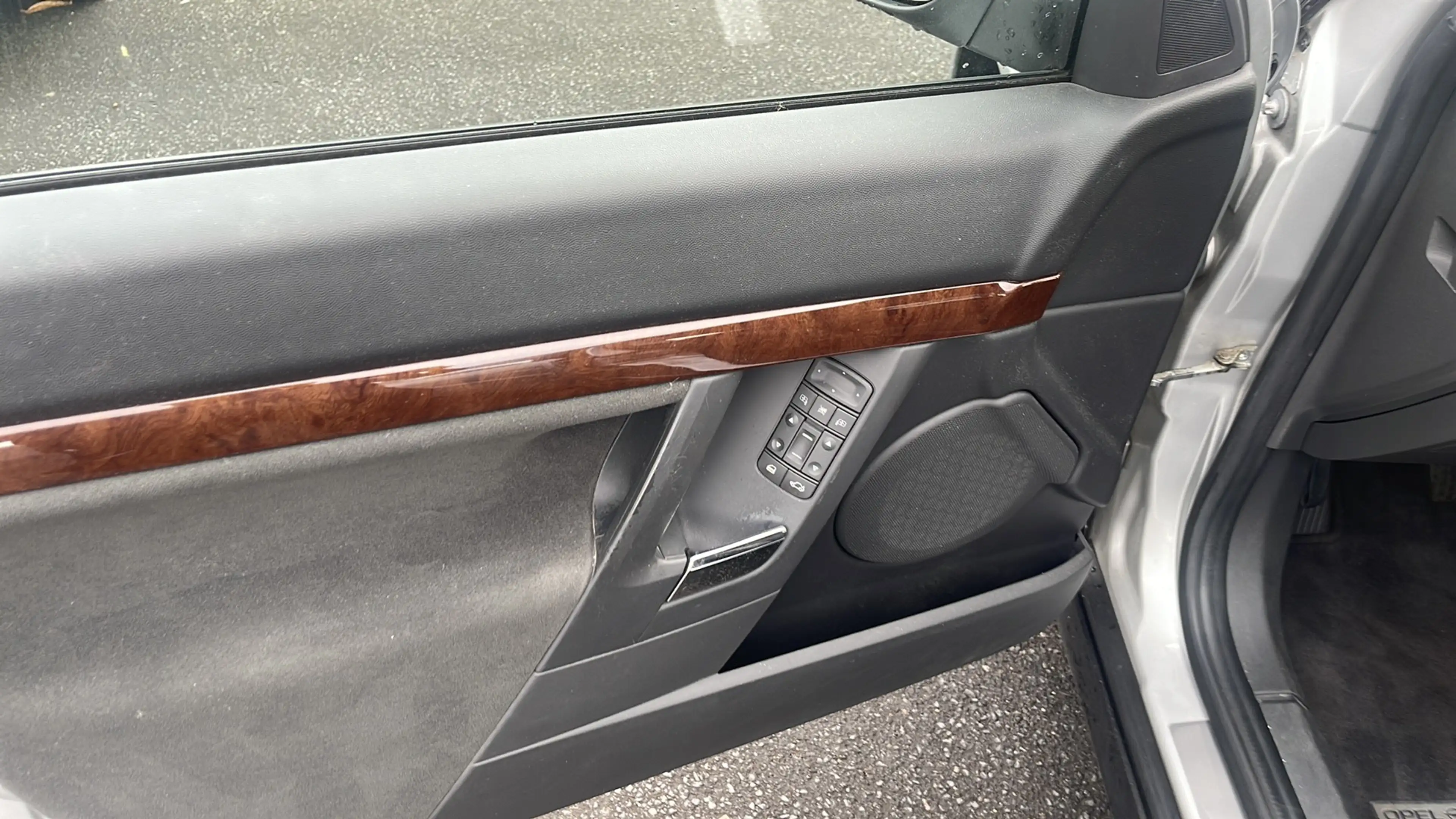Opel Vectra 2.2 Elegance Klimaautomatik Allwetterreifen — photo 12
