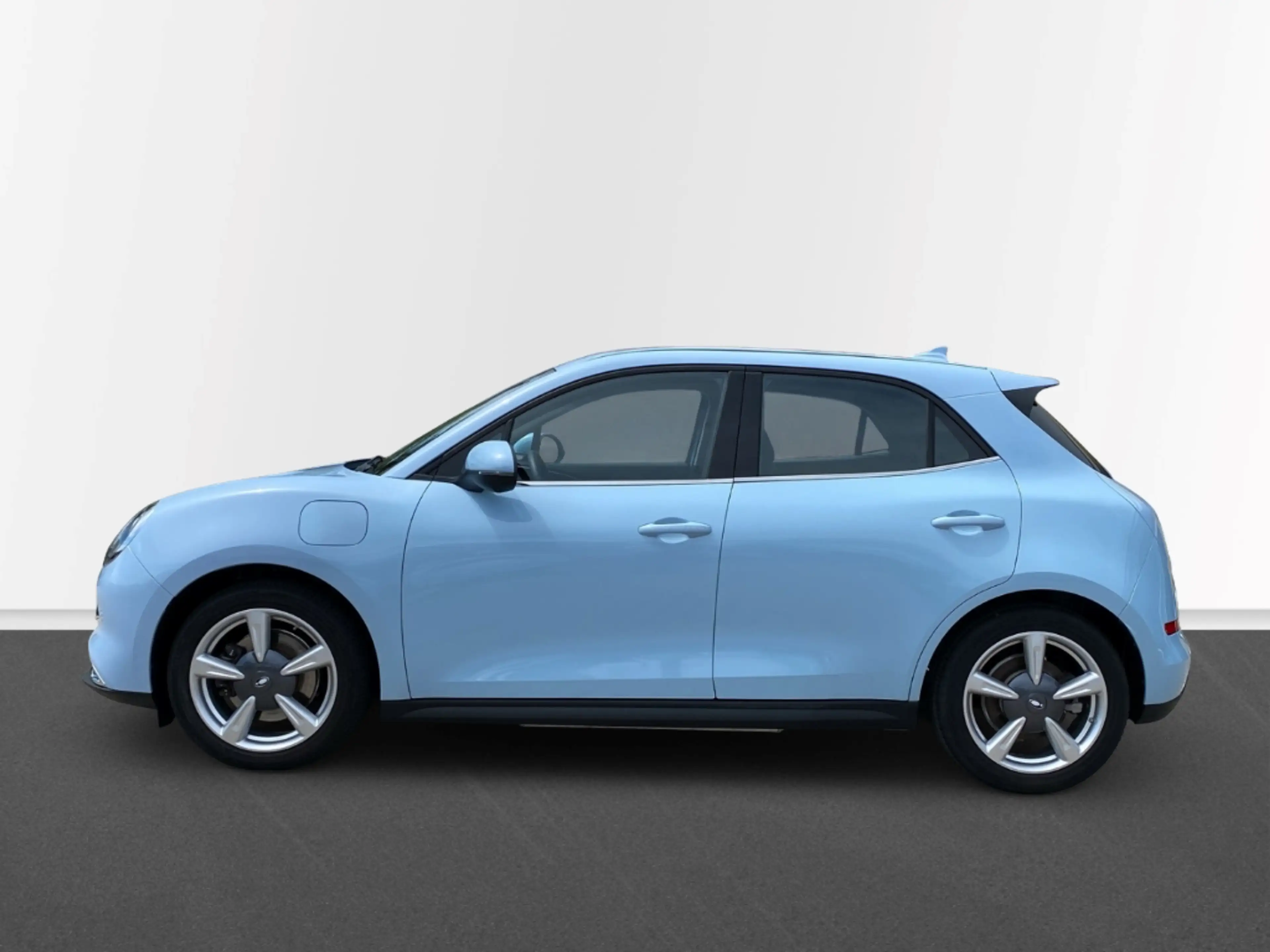 GWM ORA 03 300 Basis 48 kWh Navi 360 Kamera LED DAB — photo 2
