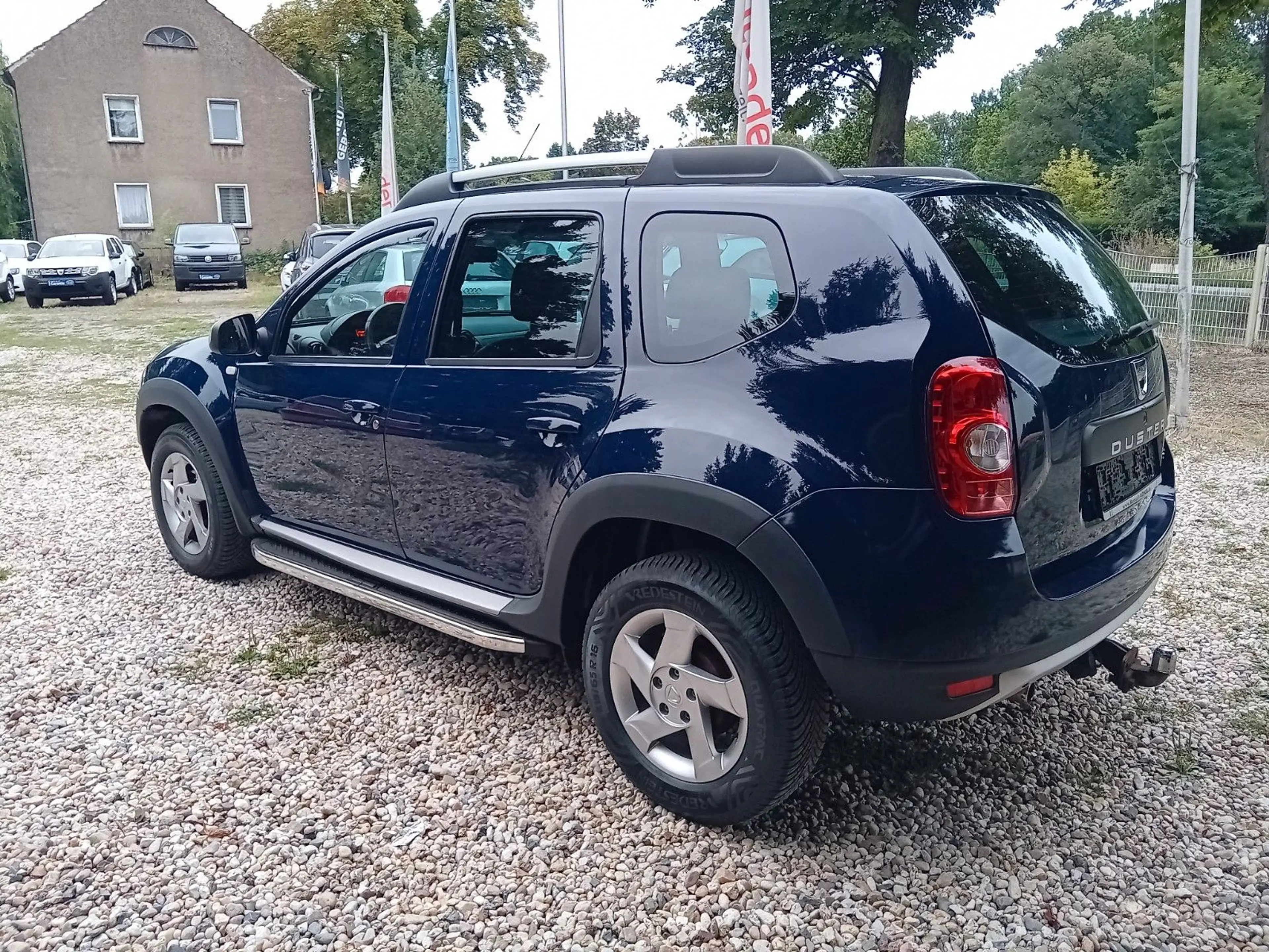 Dacia Duster I Prestige 4x4 * 1.Hand * INSP+TÜV neu — photo 2