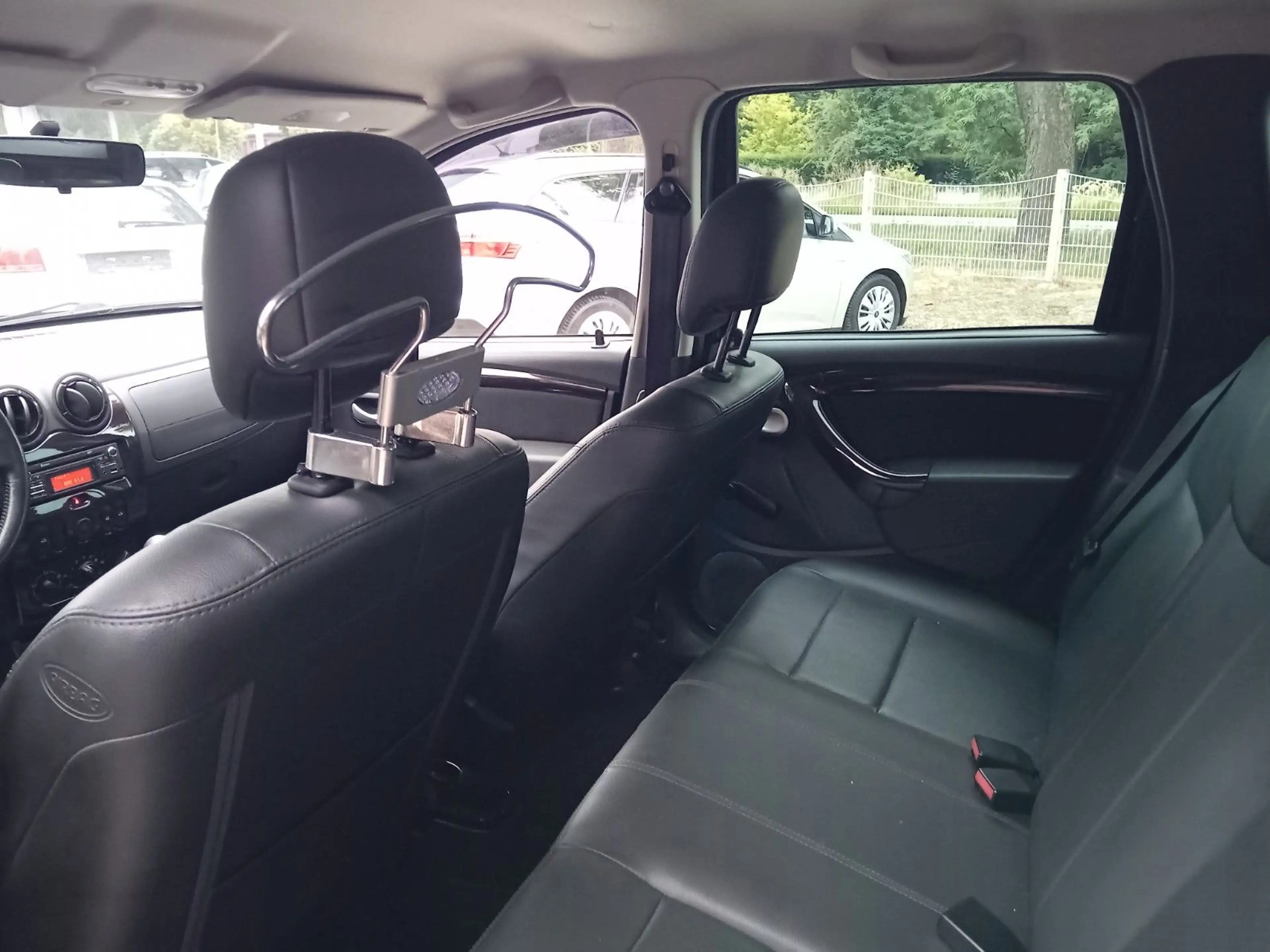 Dacia Duster I Prestige 4x4 * 1.Hand * INSP+TÜV neu — photo 14
