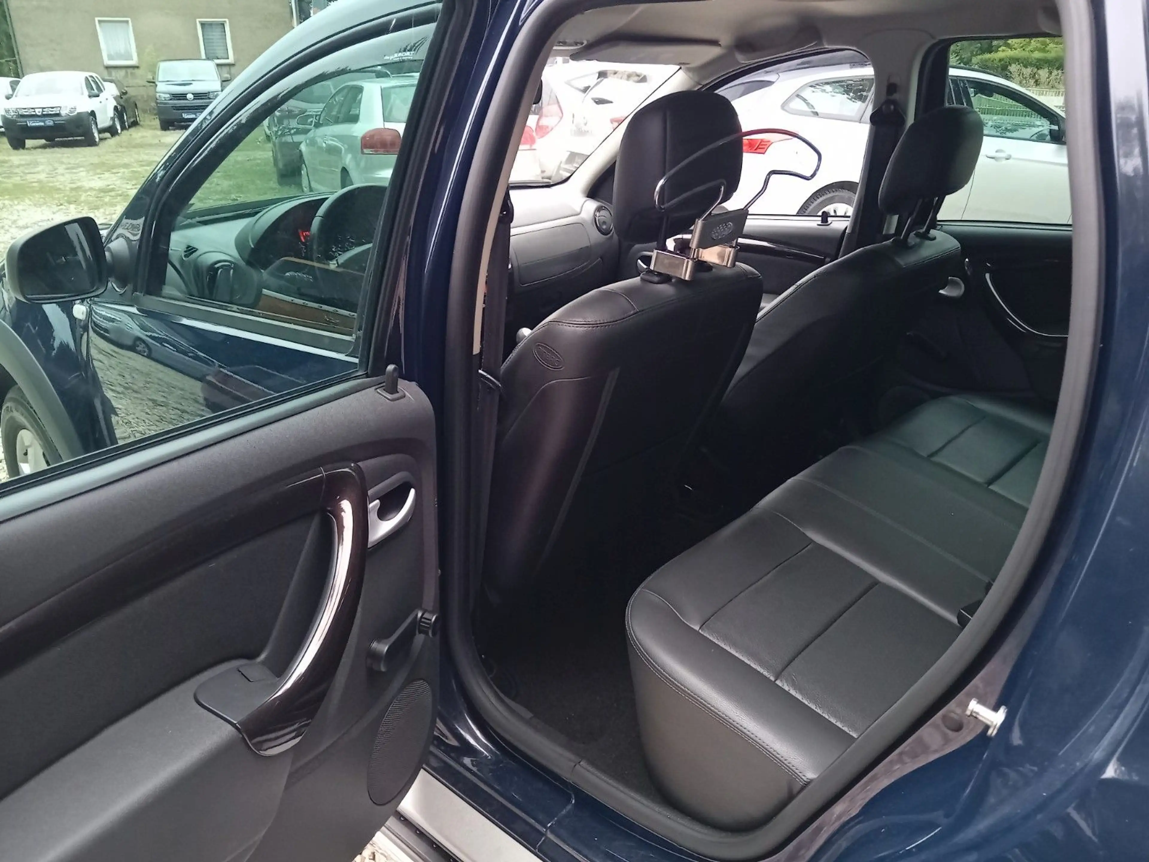 Dacia Duster I Prestige 4x4 * 1.Hand * INSP+TÜV neu — photo 13