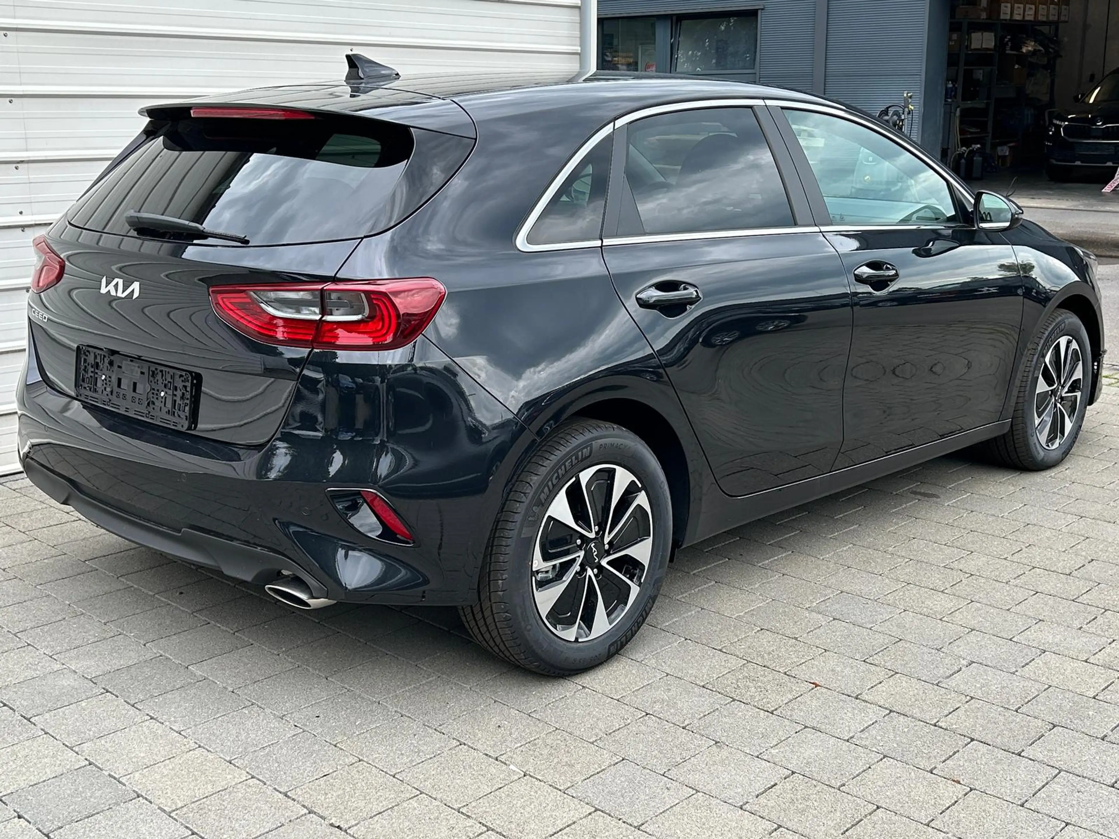 Kia Ceed / cee'd 1.5 T-GDi, DCT Android Auto*Navi*WinterPak*Klimaau — photo 5