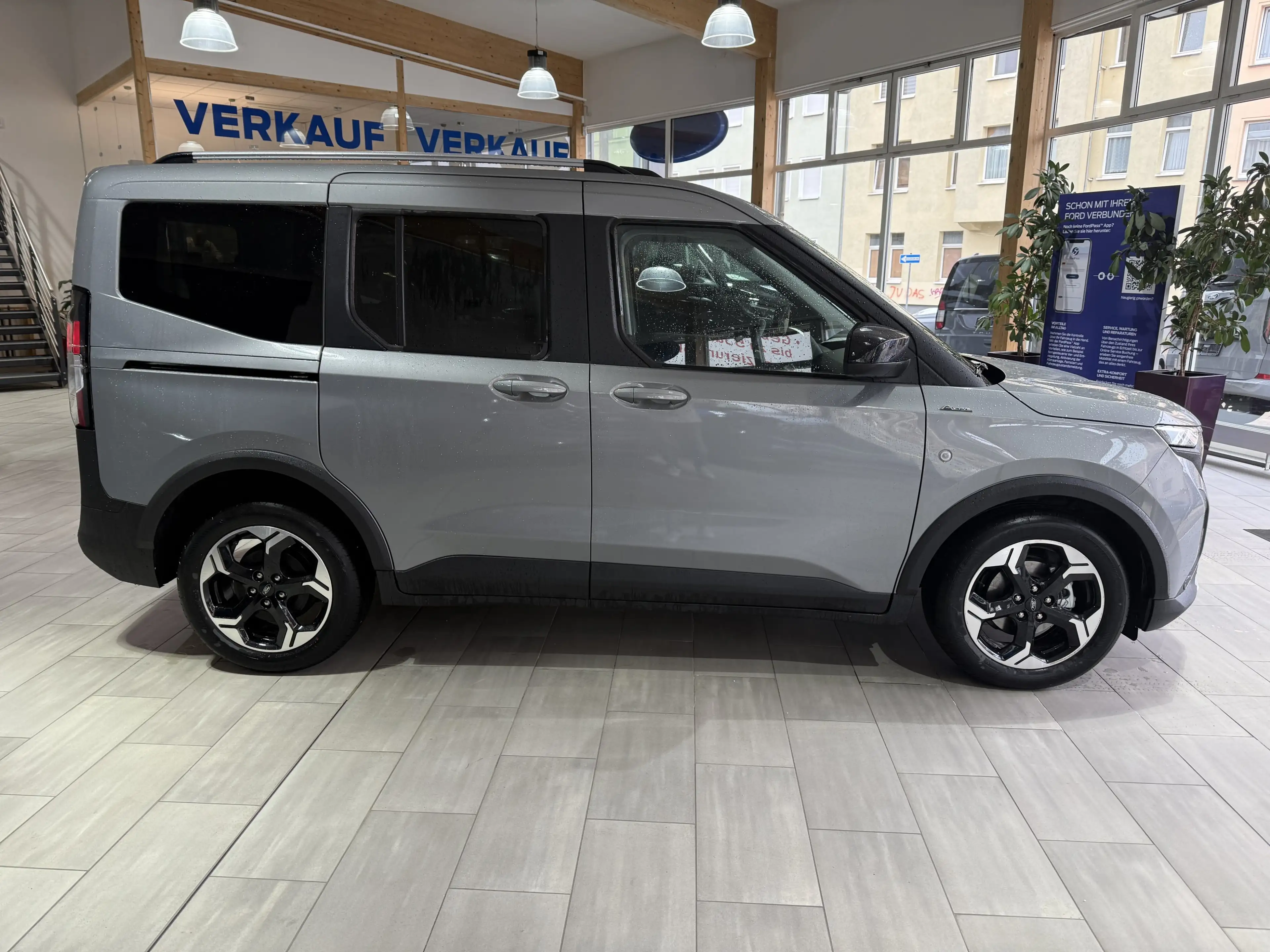 Ford Tourneo Courier Active Automatik / Winter-Paket — photo 4