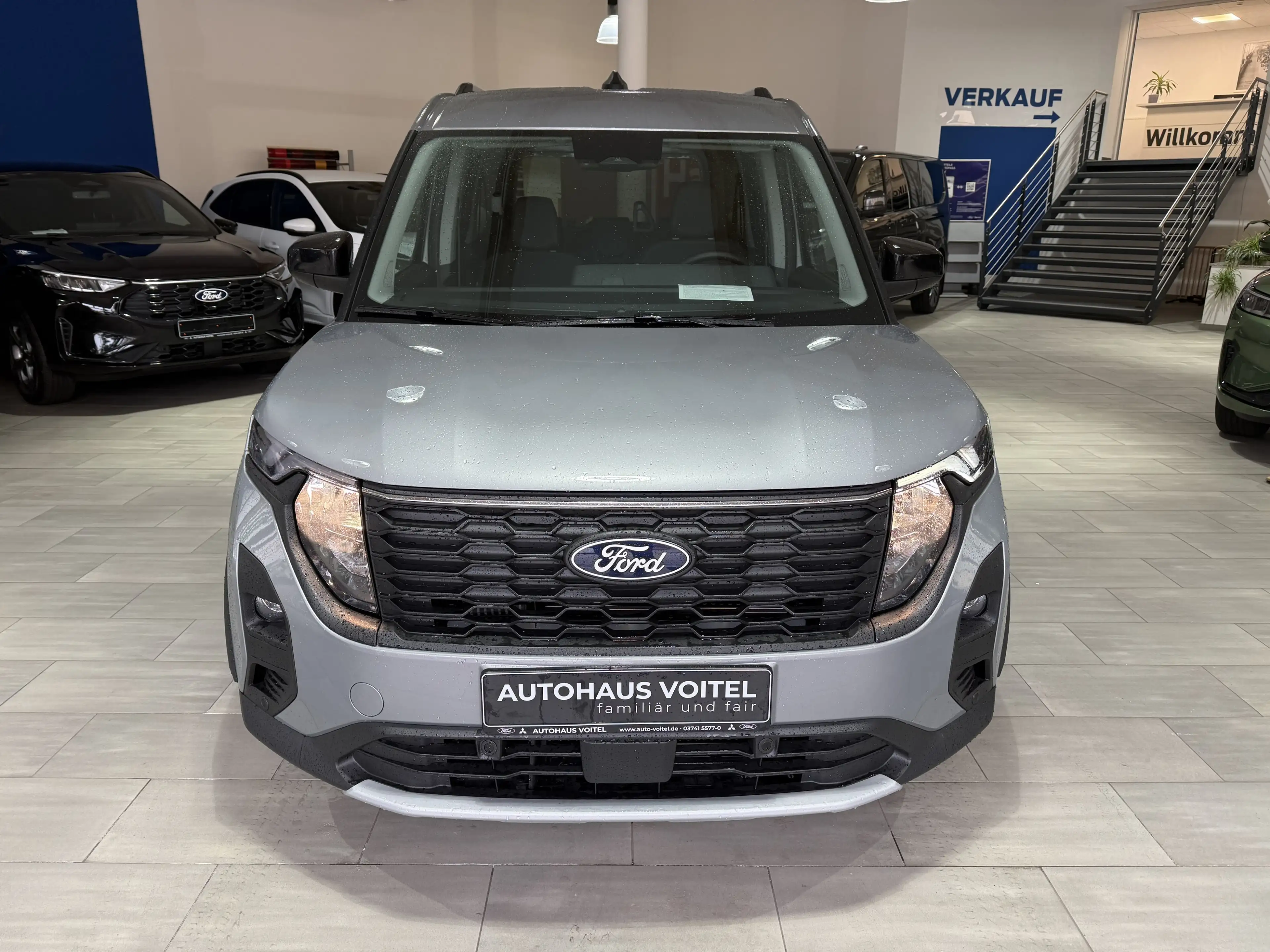 Ford Tourneo Courier Active Automatik / Winter-Paket — photo 2