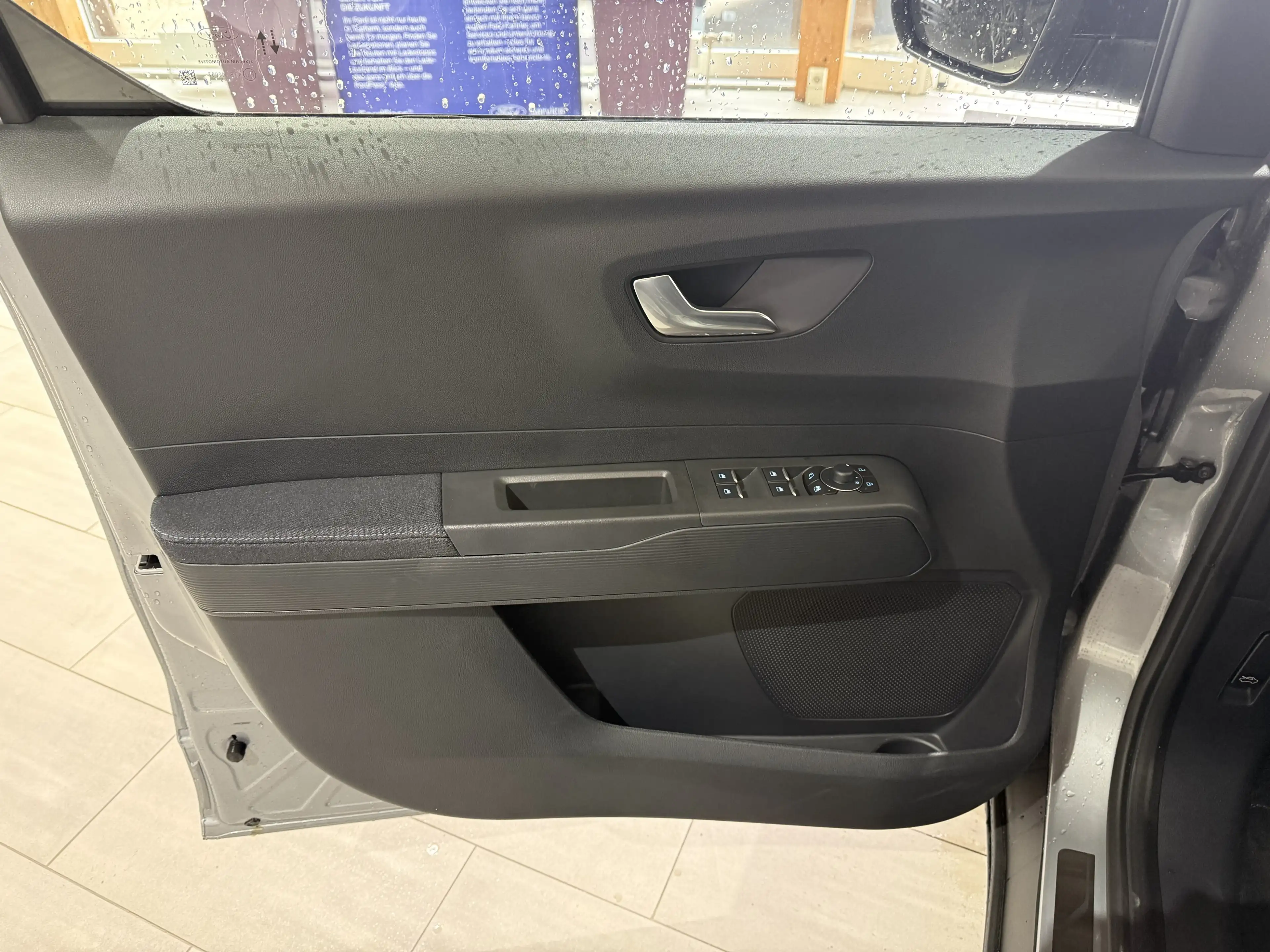 Ford Tourneo Courier Active Automatik / Winter-Paket — photo 9
