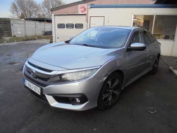Civic 1.5 i-VTEC Turbo Executive leder enz