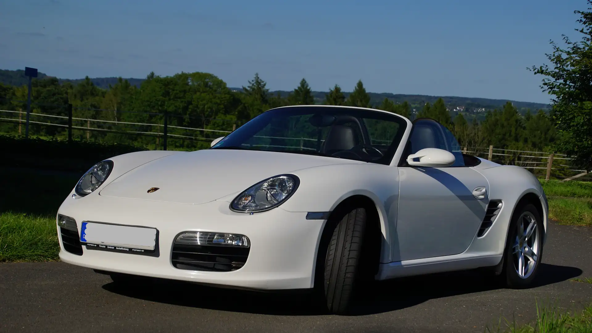 Porsche Boxster Porsche-Sondermodell: Vollausstattung & Extras bijela - 2