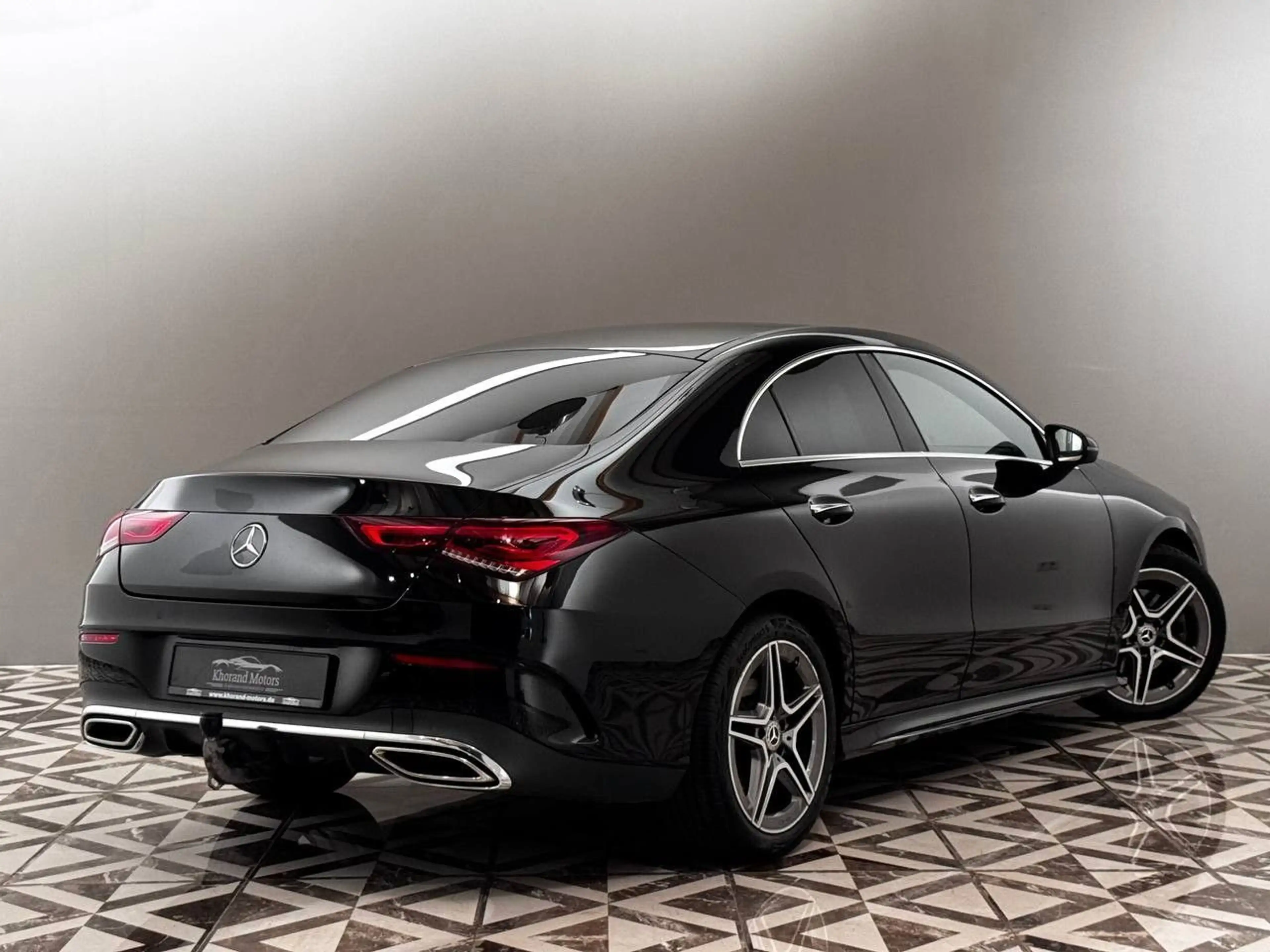 Mercedes-Benz CLA 220 d AMG Line — photo 6