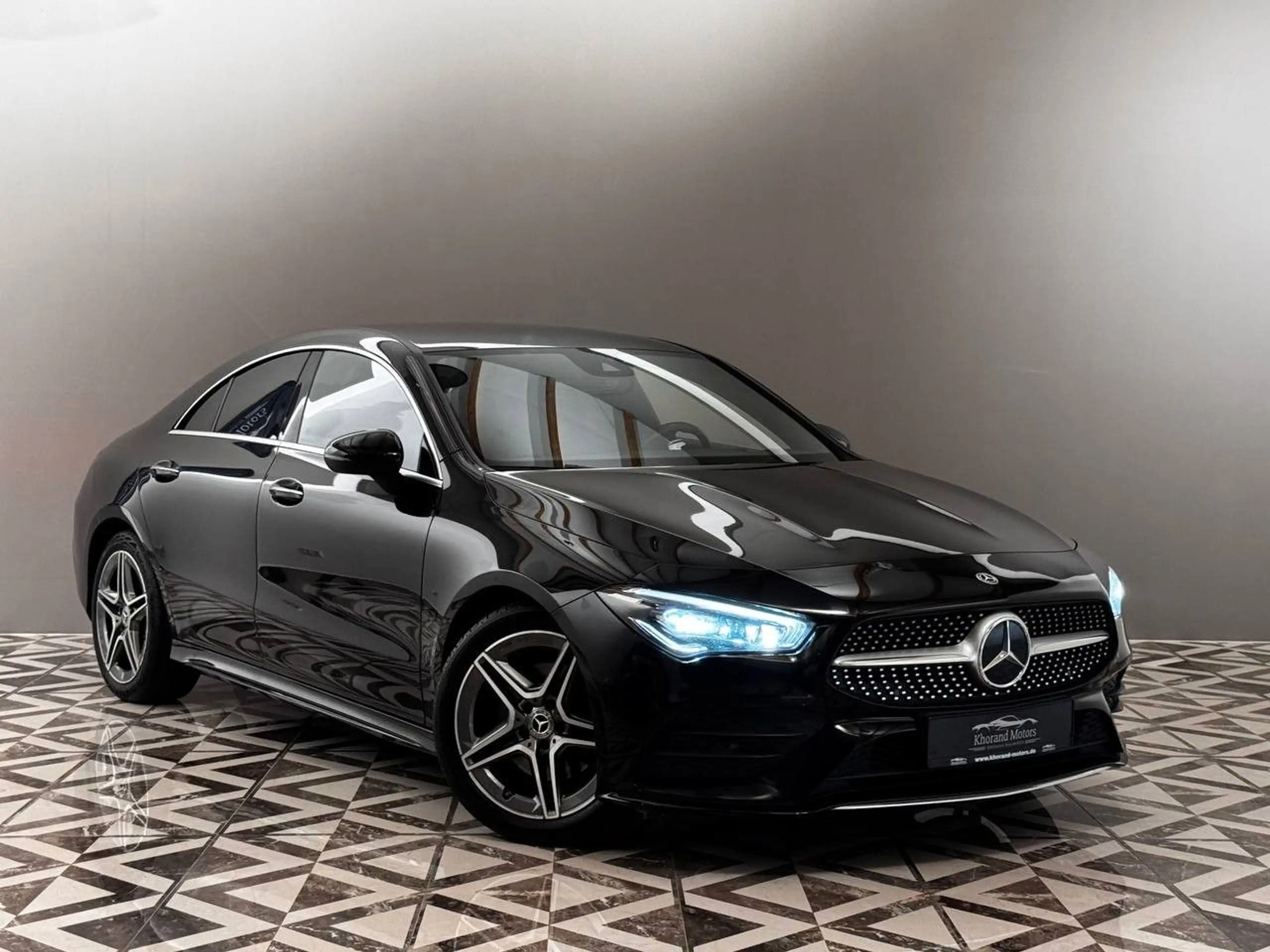Mercedes-Benz CLA 220 d AMG Line — photo 14