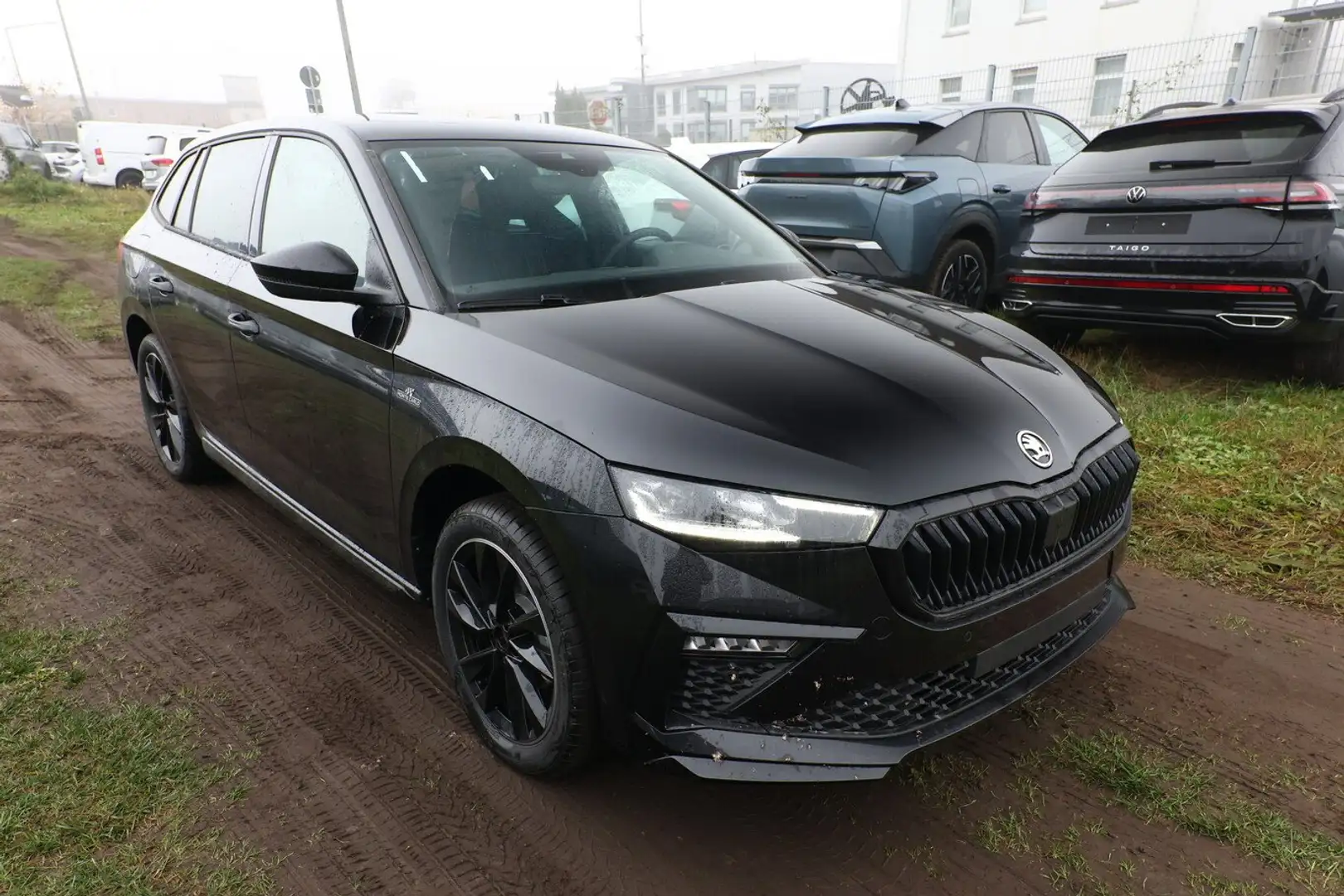 Skoda Scala Monte Carlo 1,5 TSI ACT DSG **NEU** NAVI PANO KEYL Schwarz - 2