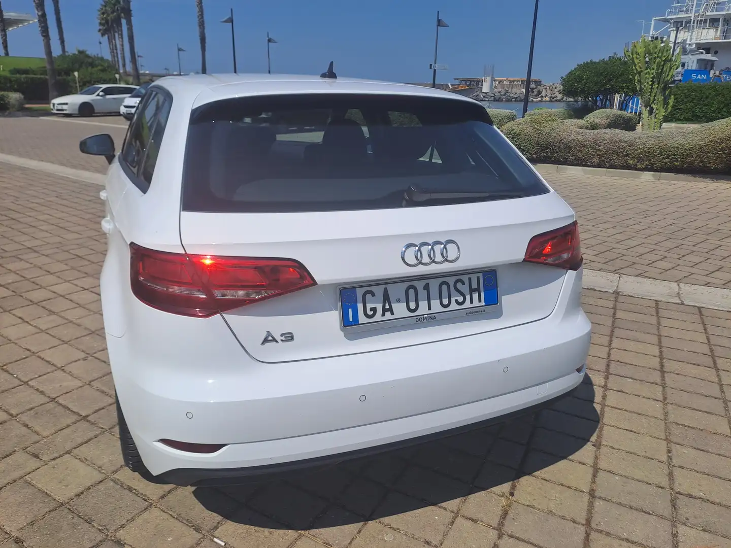 Audi A3 A3 Sportback 30 1.5 g-tron 131cv s-tronic Blanco - 2