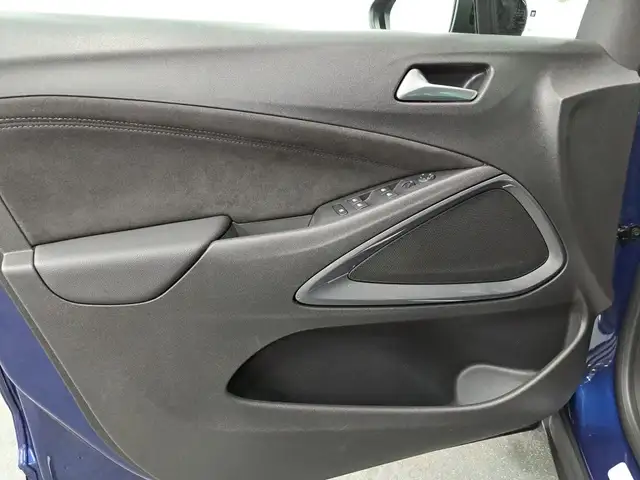 Opel Crossland view 9