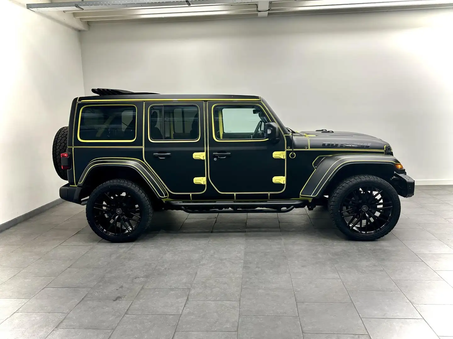 Jeep Wrangler Unlimited 4xe 380 Rebel Outlaw Outlaw Raw Edition Geel - 2