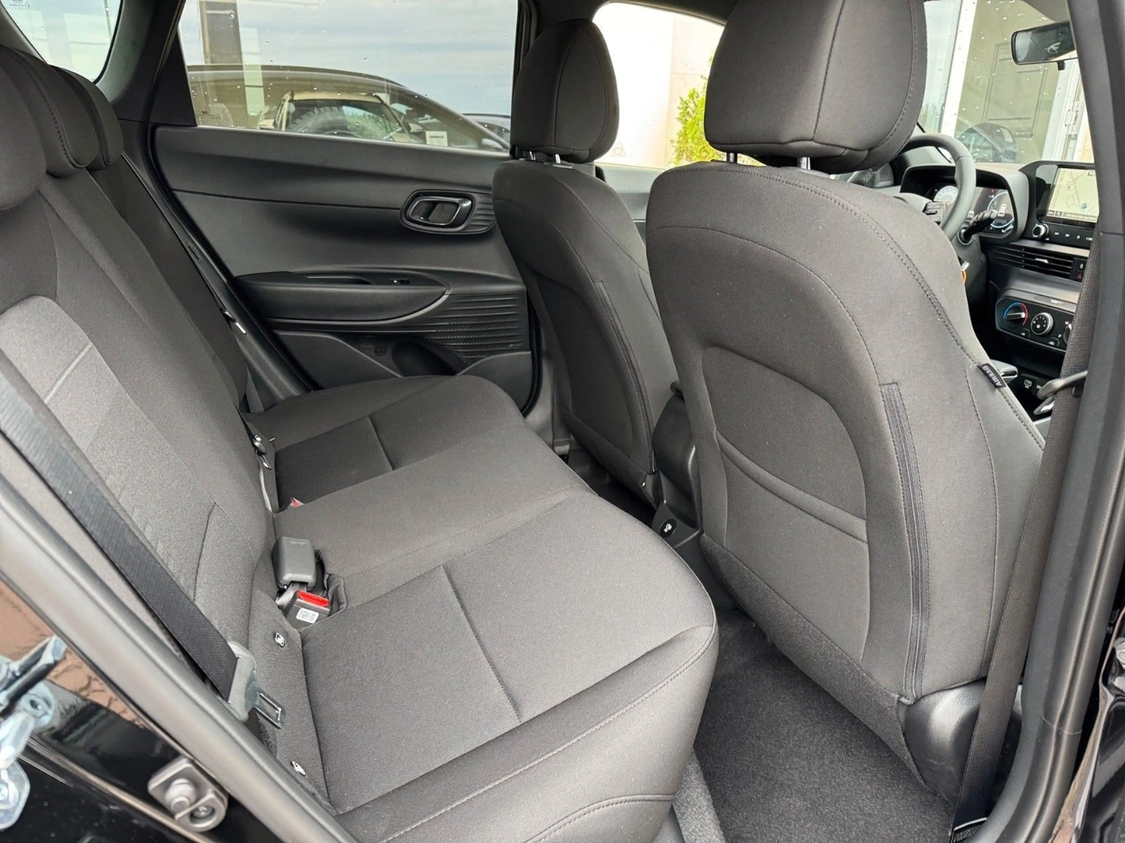 Hyundai BAYON Bayon Blackline 2WD Automatik — photo 14