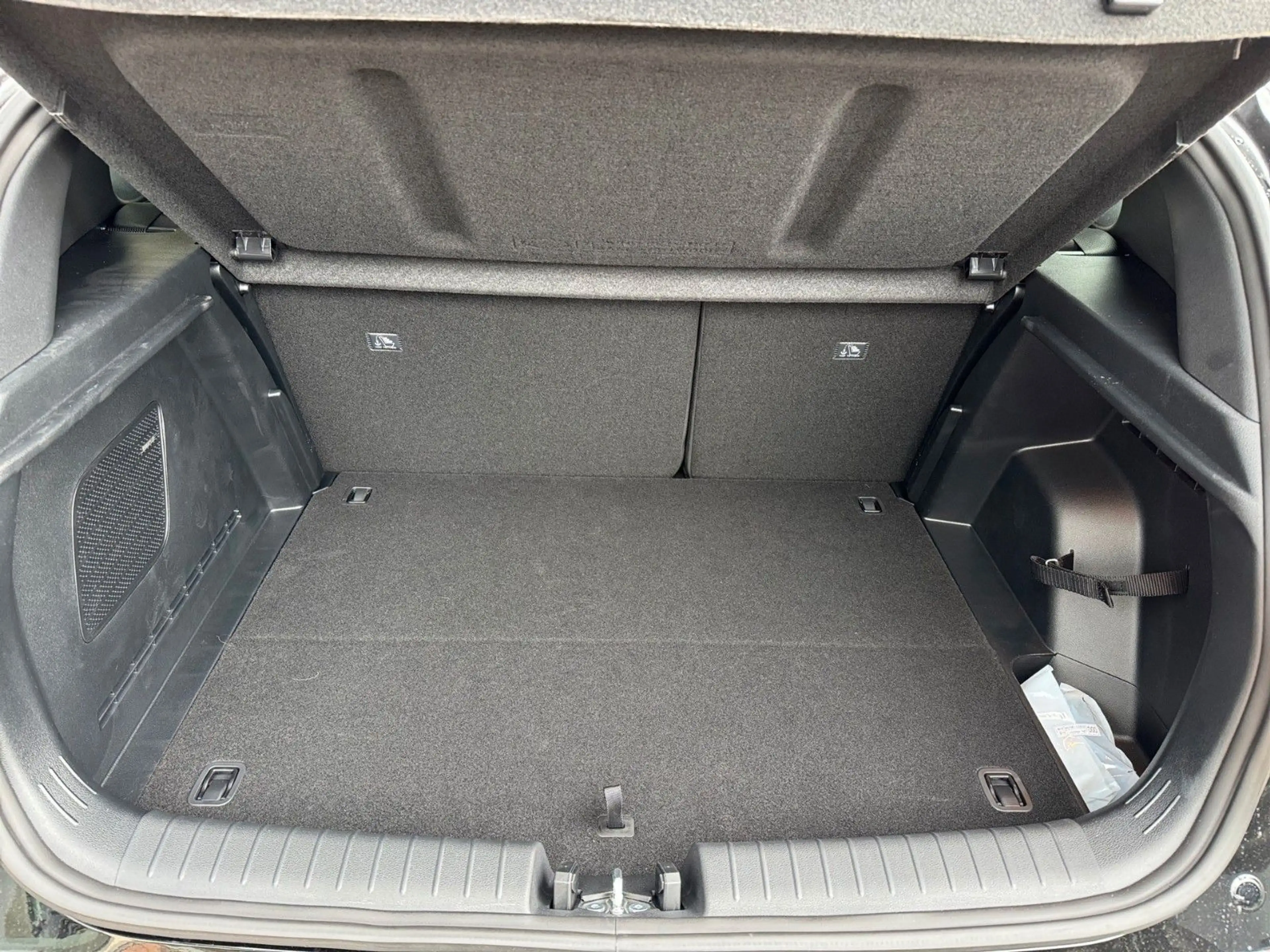 Hyundai BAYON Bayon Blackline 2WD Automatik — photo 12