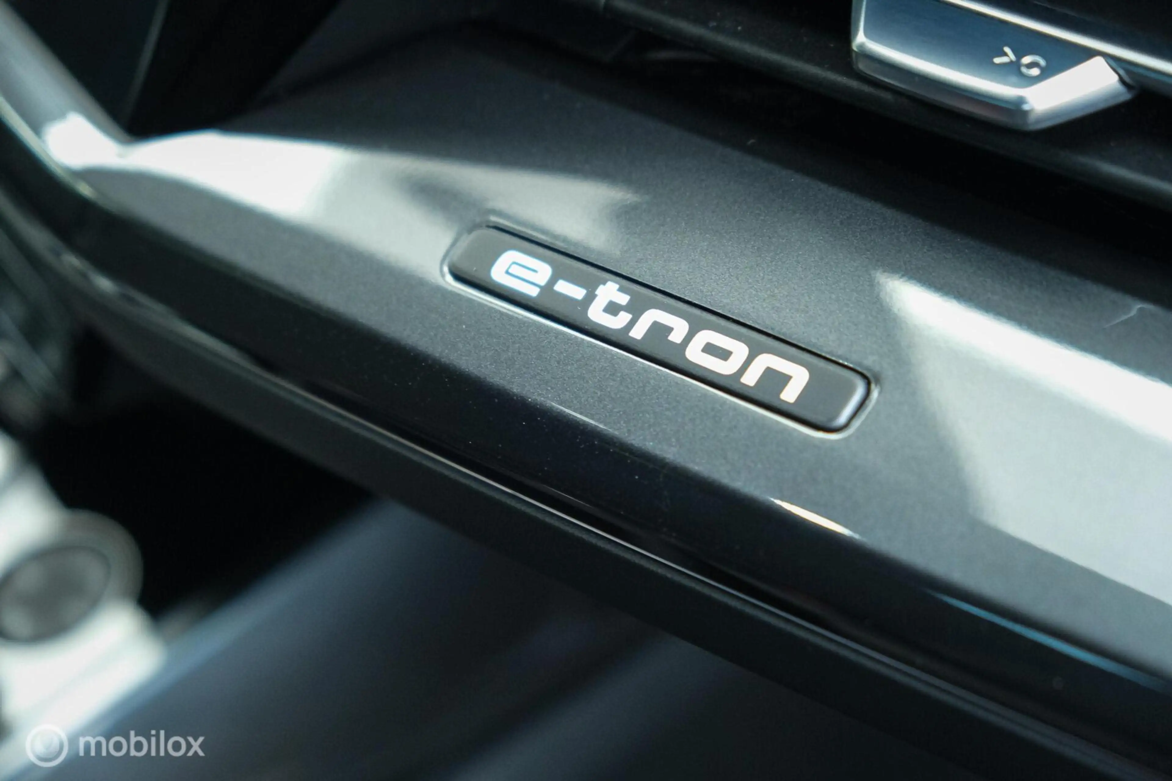 Audi Q4 e-tron 35 Advanced edition S-line 55 kWh | Stoelverwarmin — photo 13