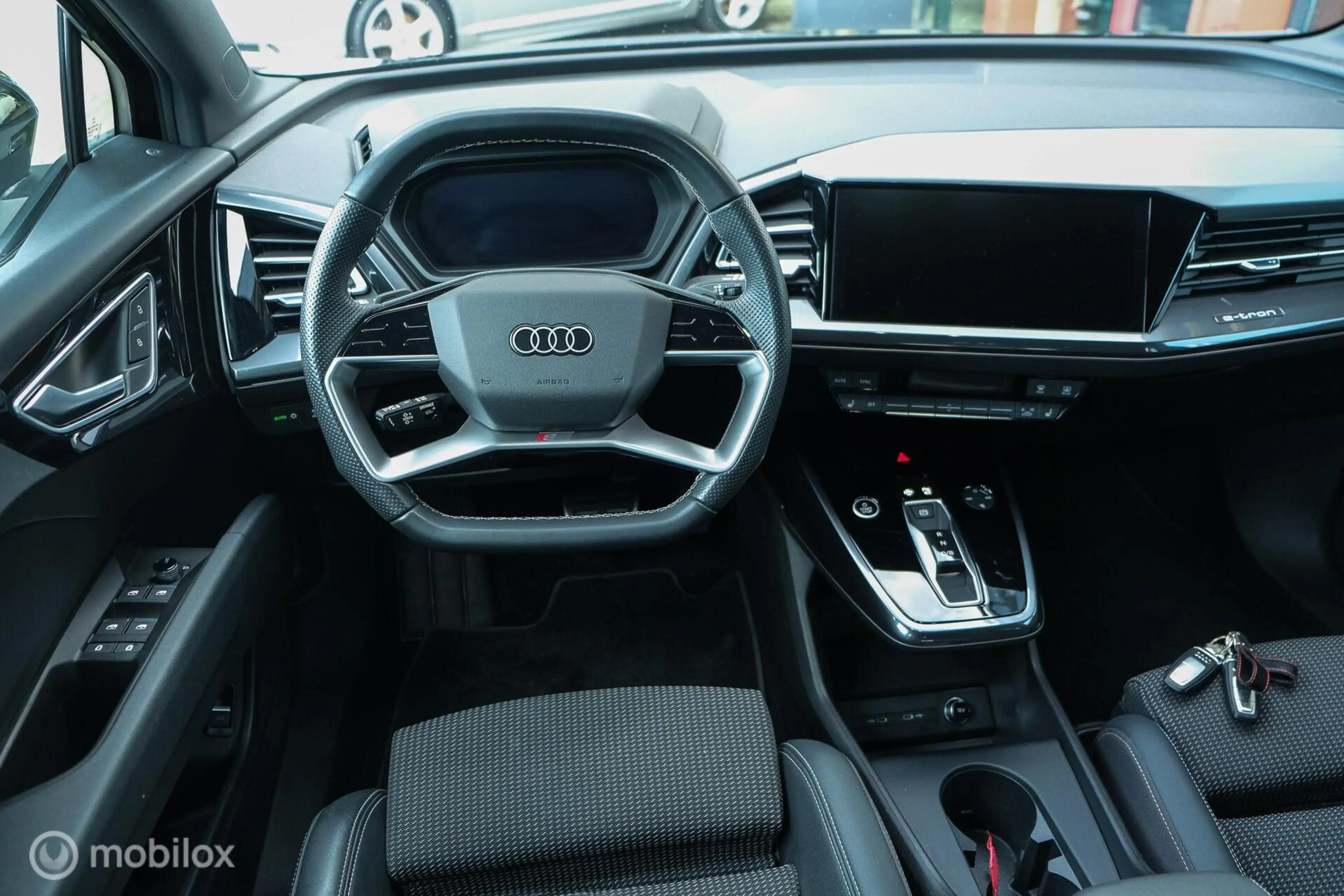 Audi Q4 e-tron 35 Advanced edition S-line 55 kWh | Stoelverwarmin — photo 12